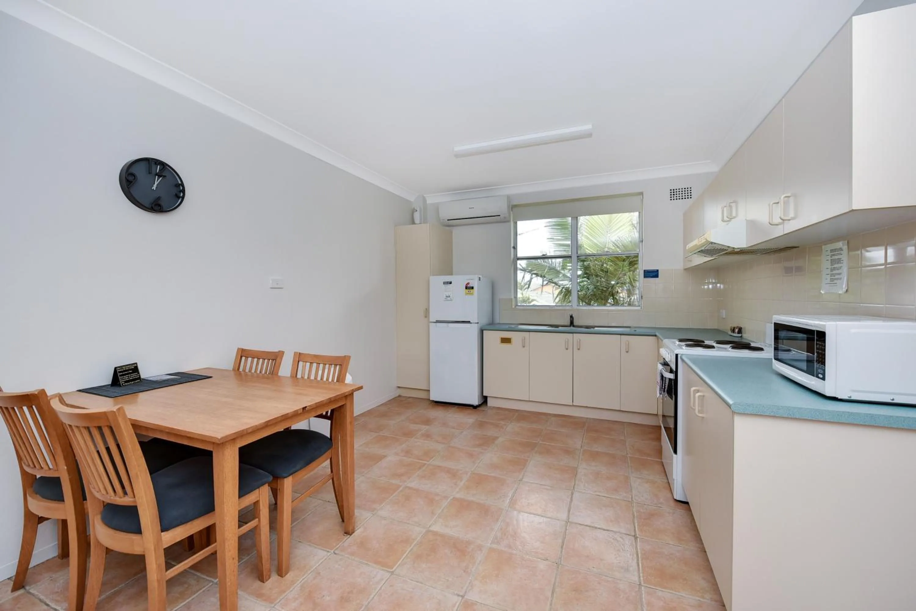 Oxley Cove Holiday Apartment
