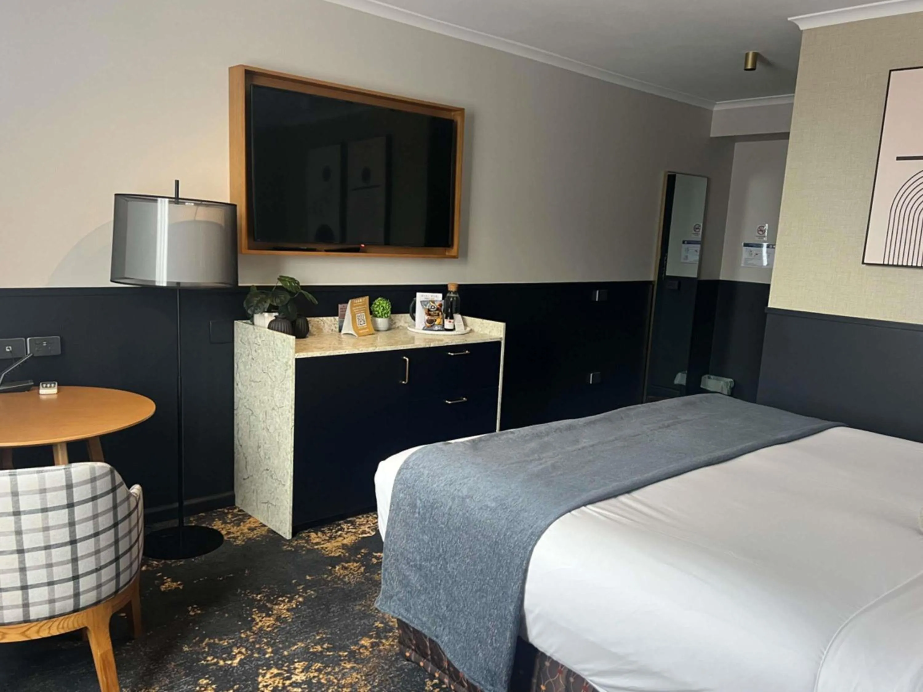Bedroom, Bed in Mercure Albury