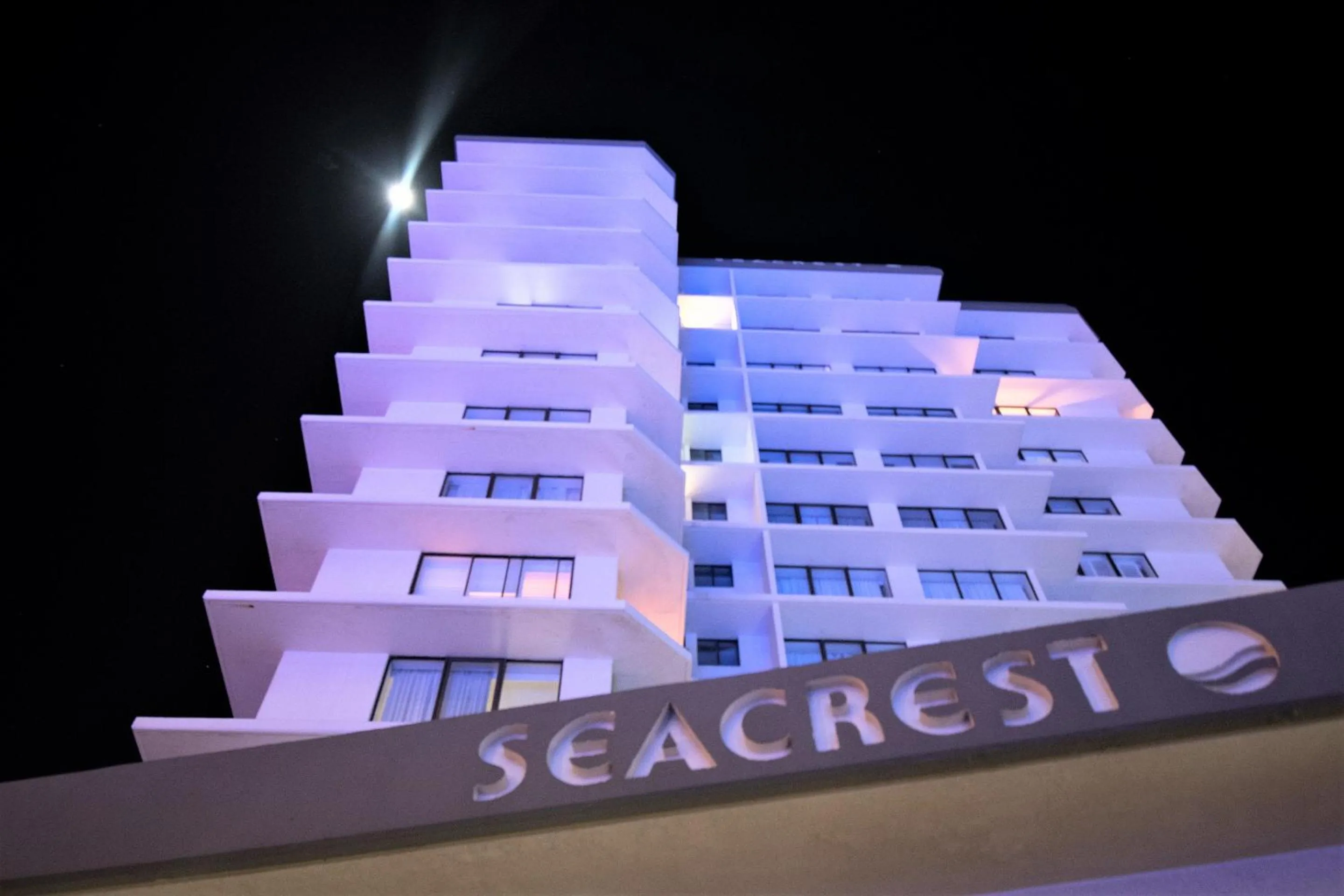 Facade/entrance in Seacrest Beachfront Apartments Gold Coast