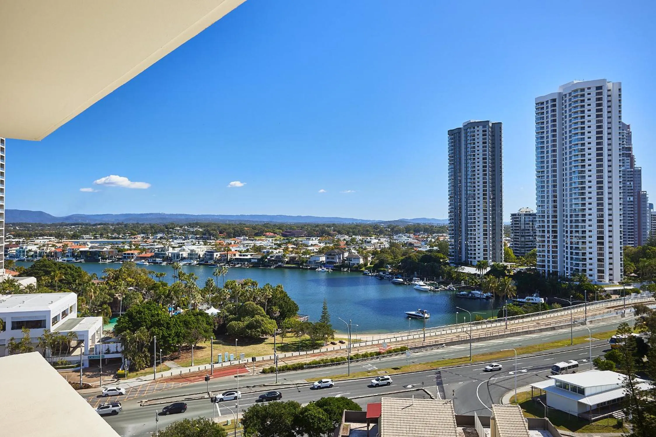 Seacrest Beachfront Apartments Gold Coast