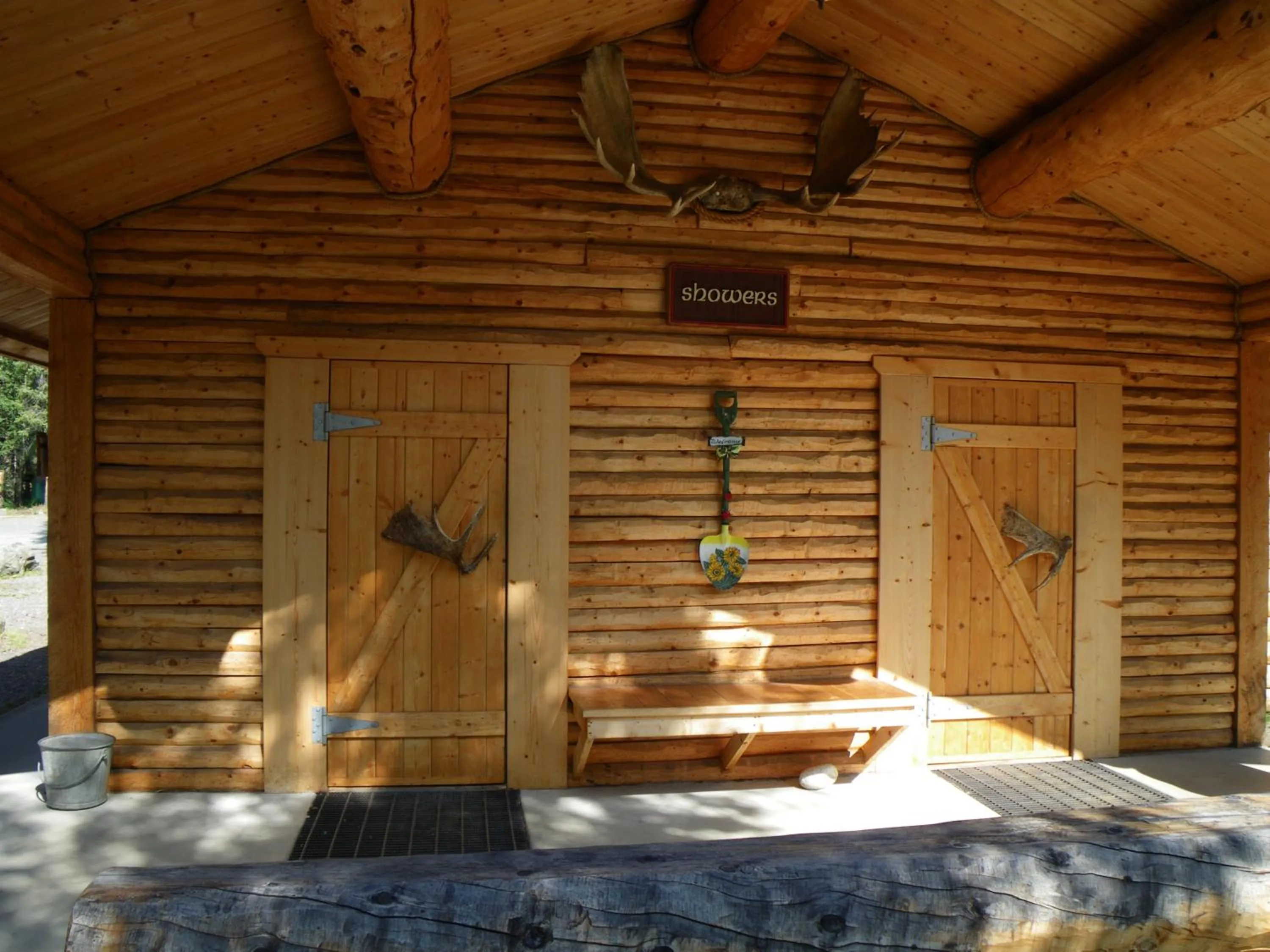 Carlo Creek Cabins