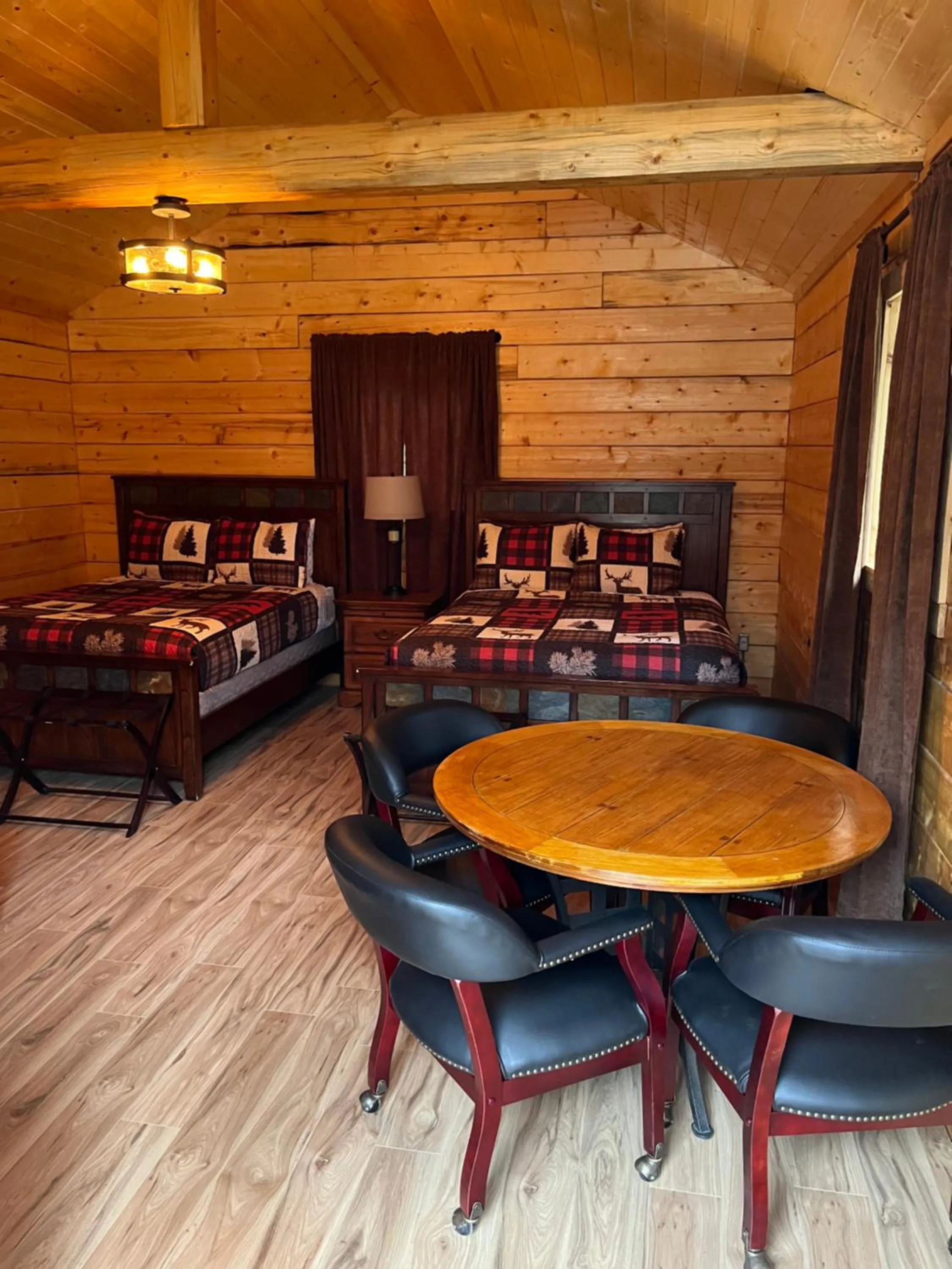 Bed in Carlo Creek Cabins