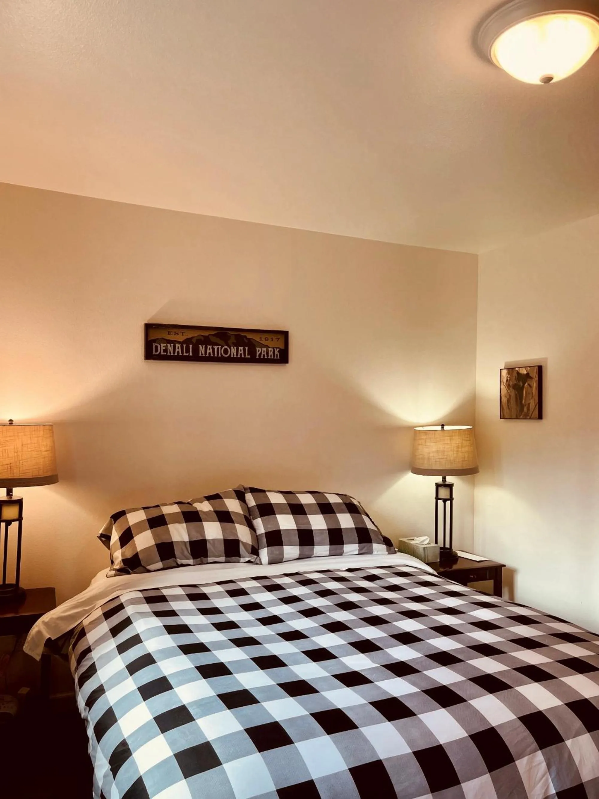 Bed in Carlo Creek Cabins