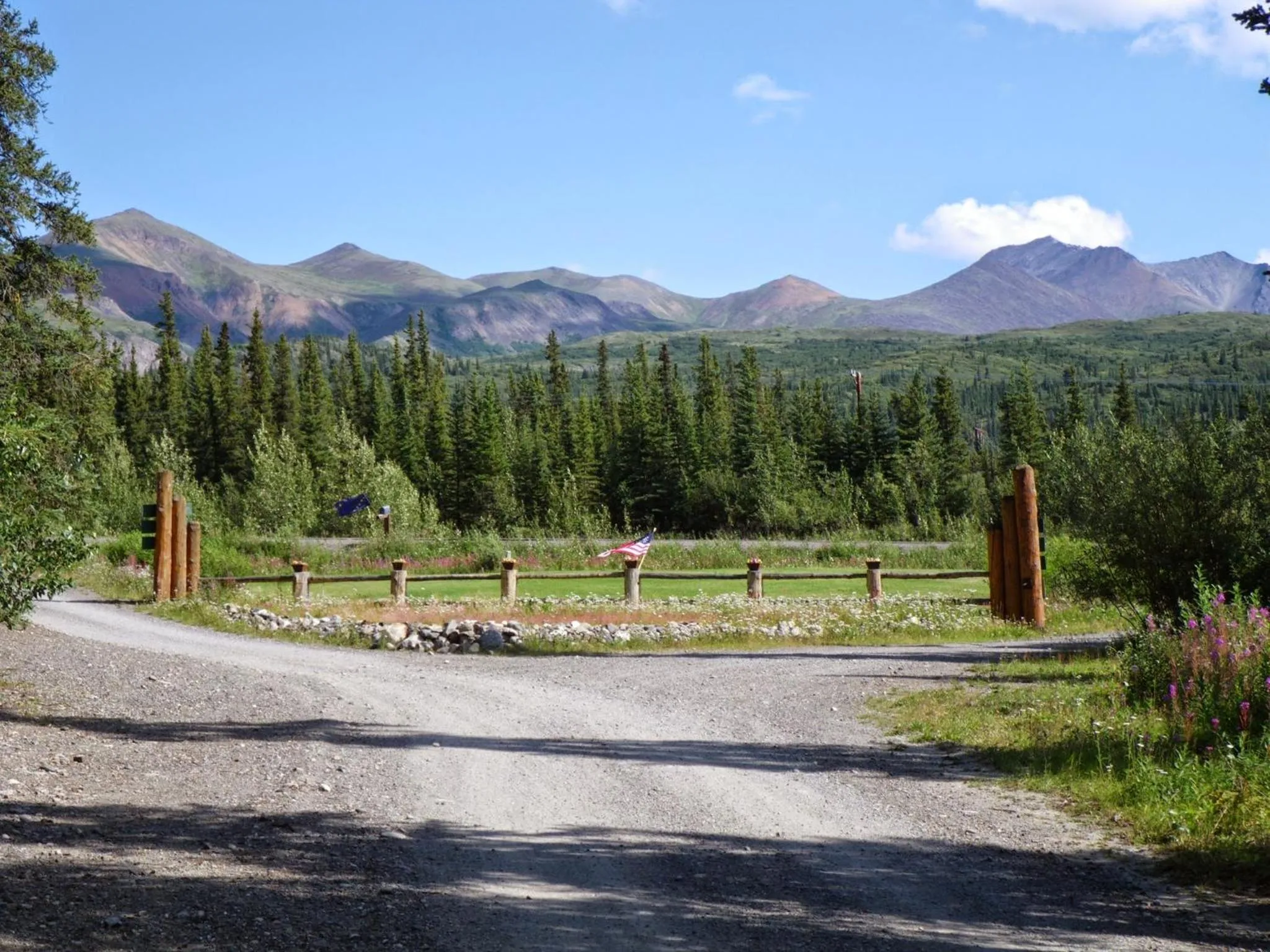 Natural landscape in Carlo Creek Cabins