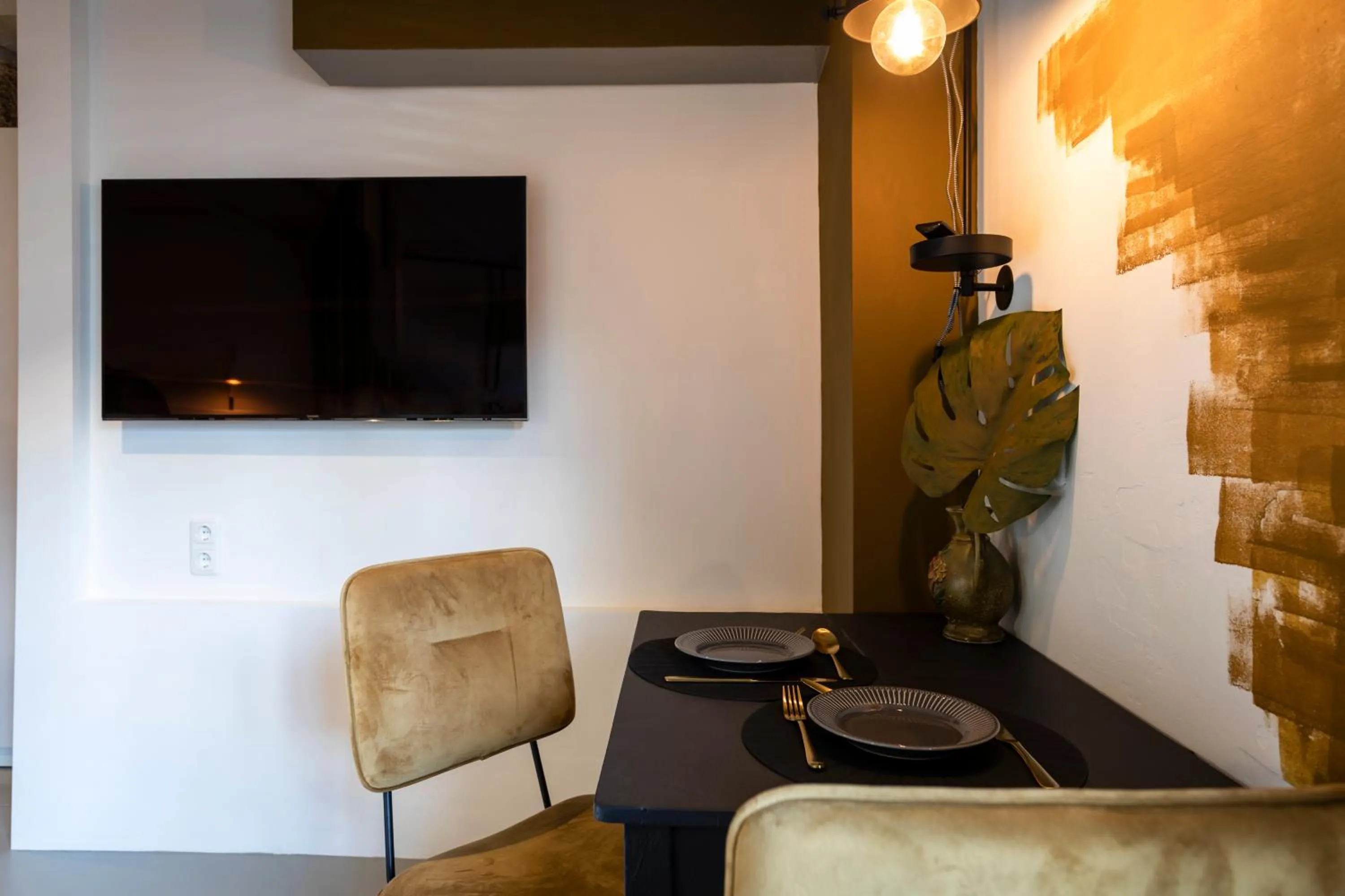 TV and multimedia in Bed & Breakfast Easy to Sleep