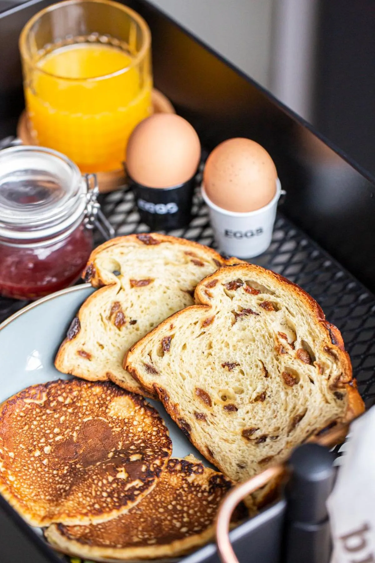 Food close-up in Bed & Breakfast Easy to Sleep