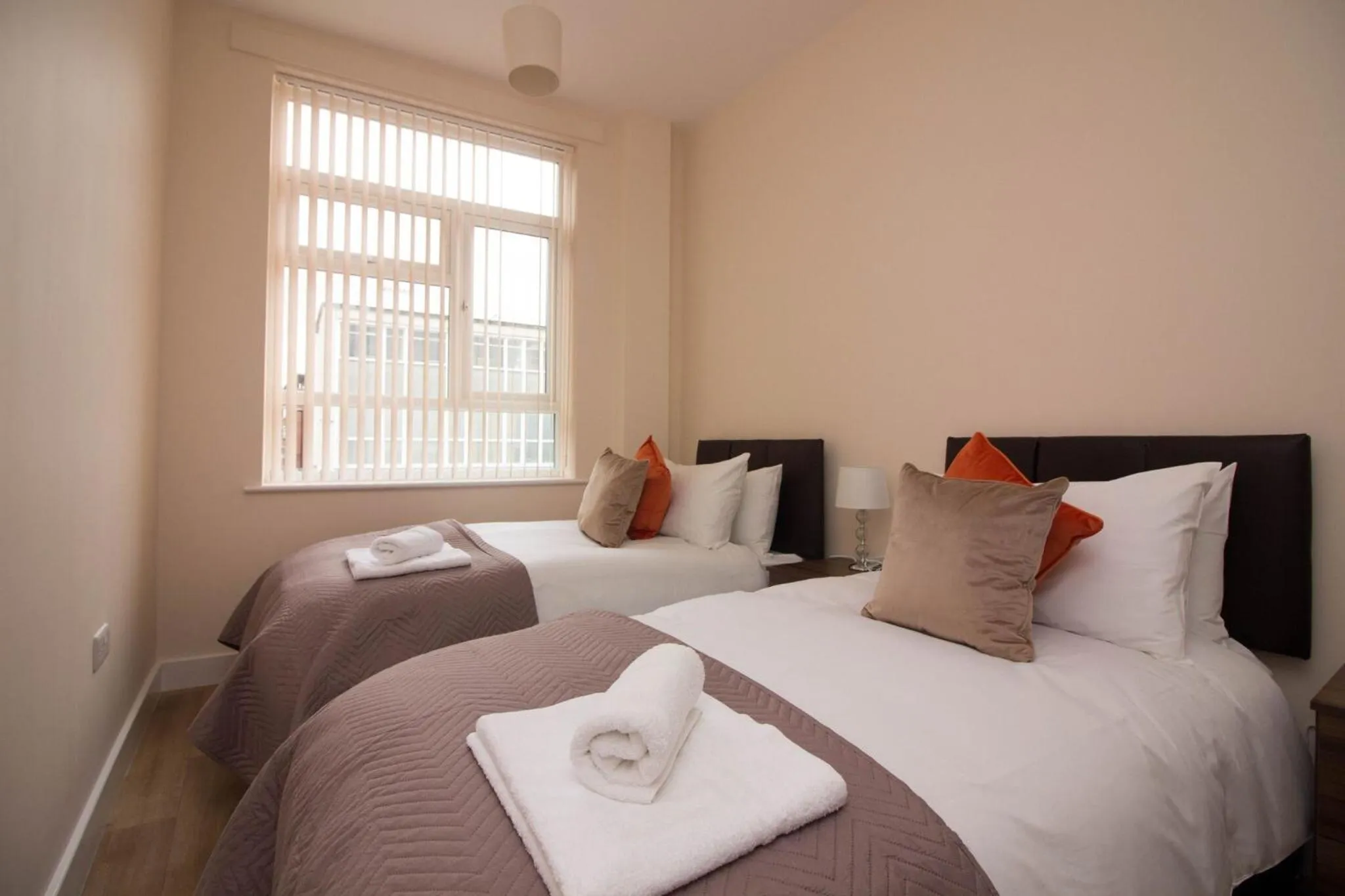 Bed in DPV - Above Bar Street Apartments