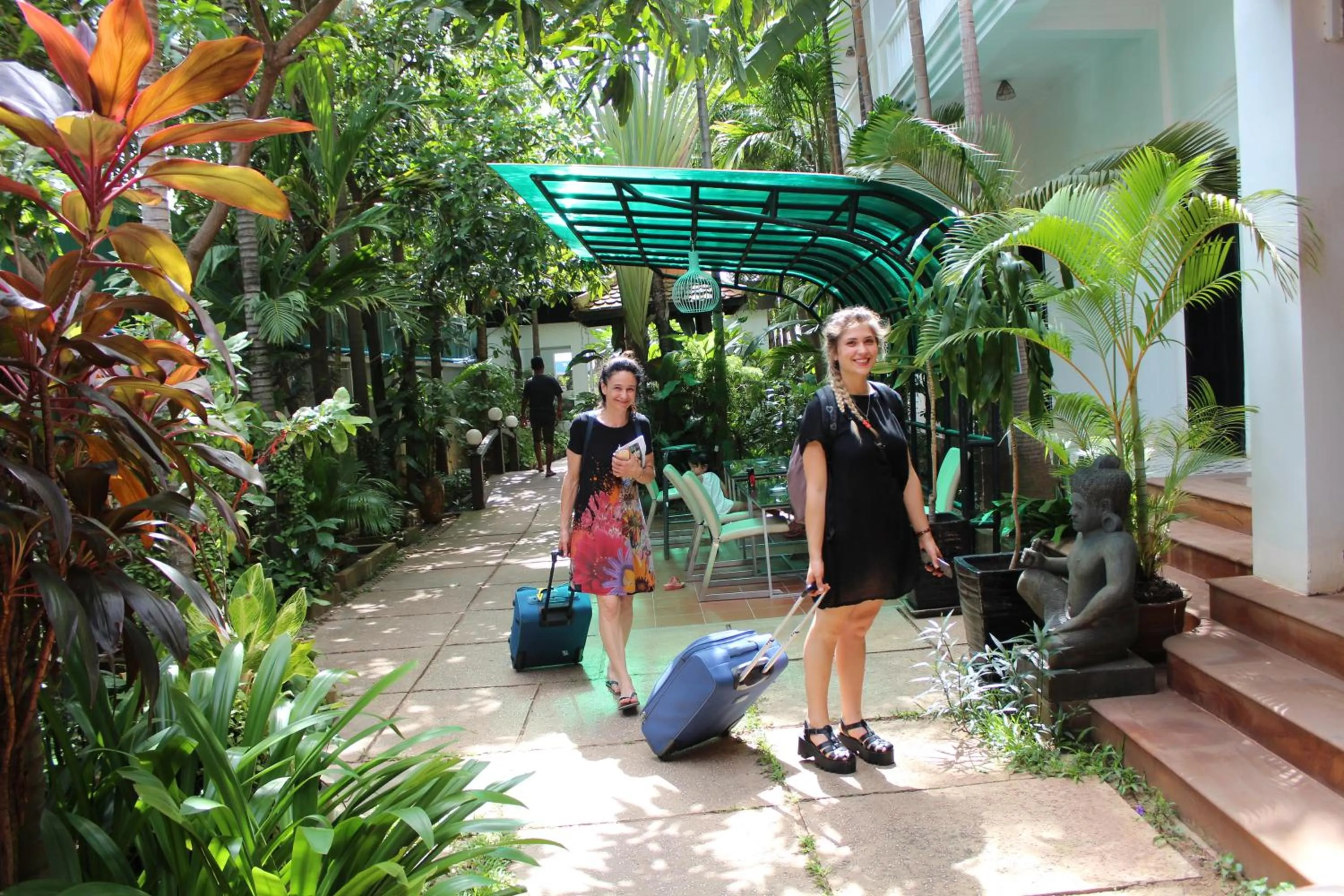 Garden in Central Night Hotel