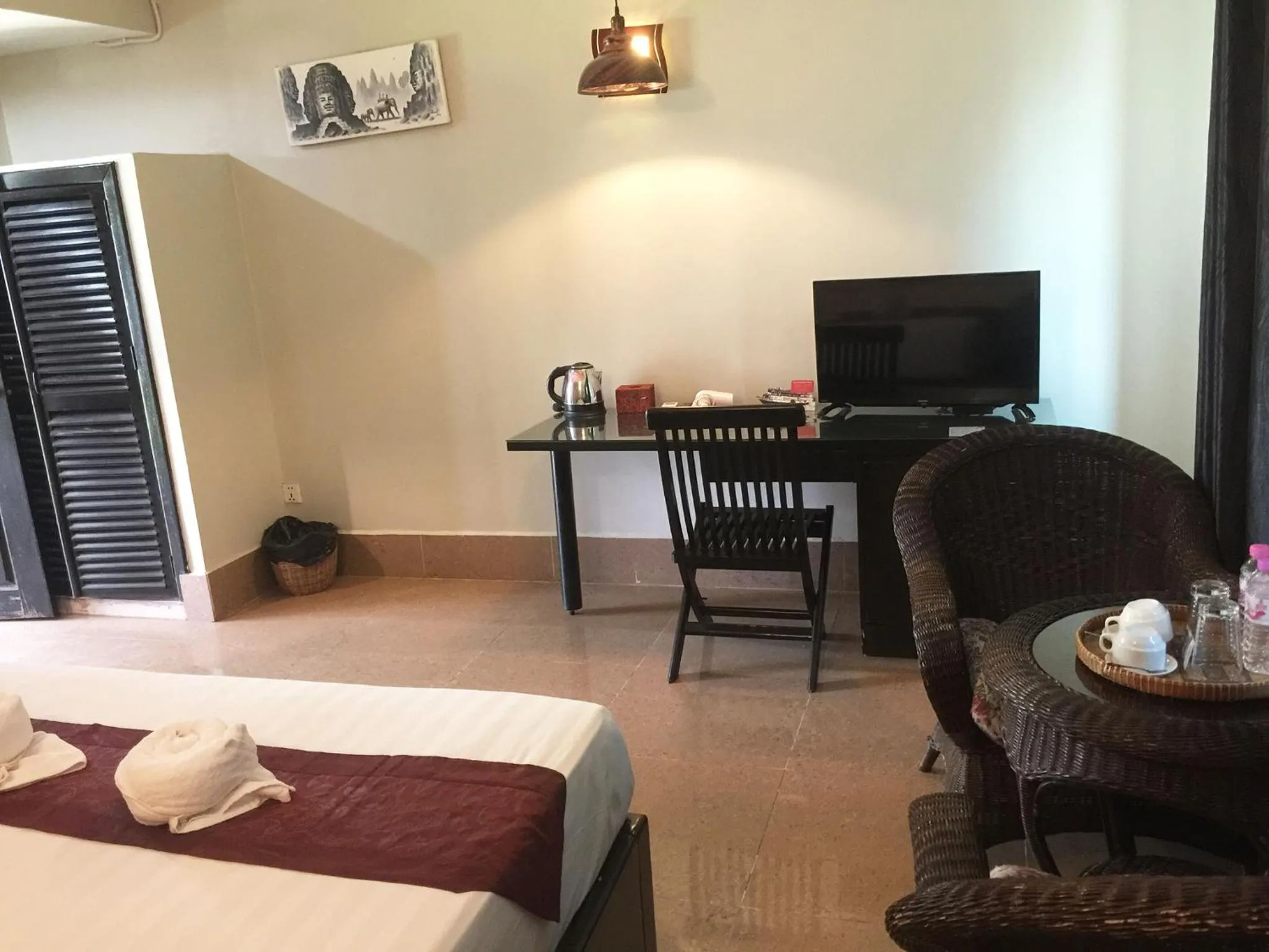 Bed in Central Night Hotel