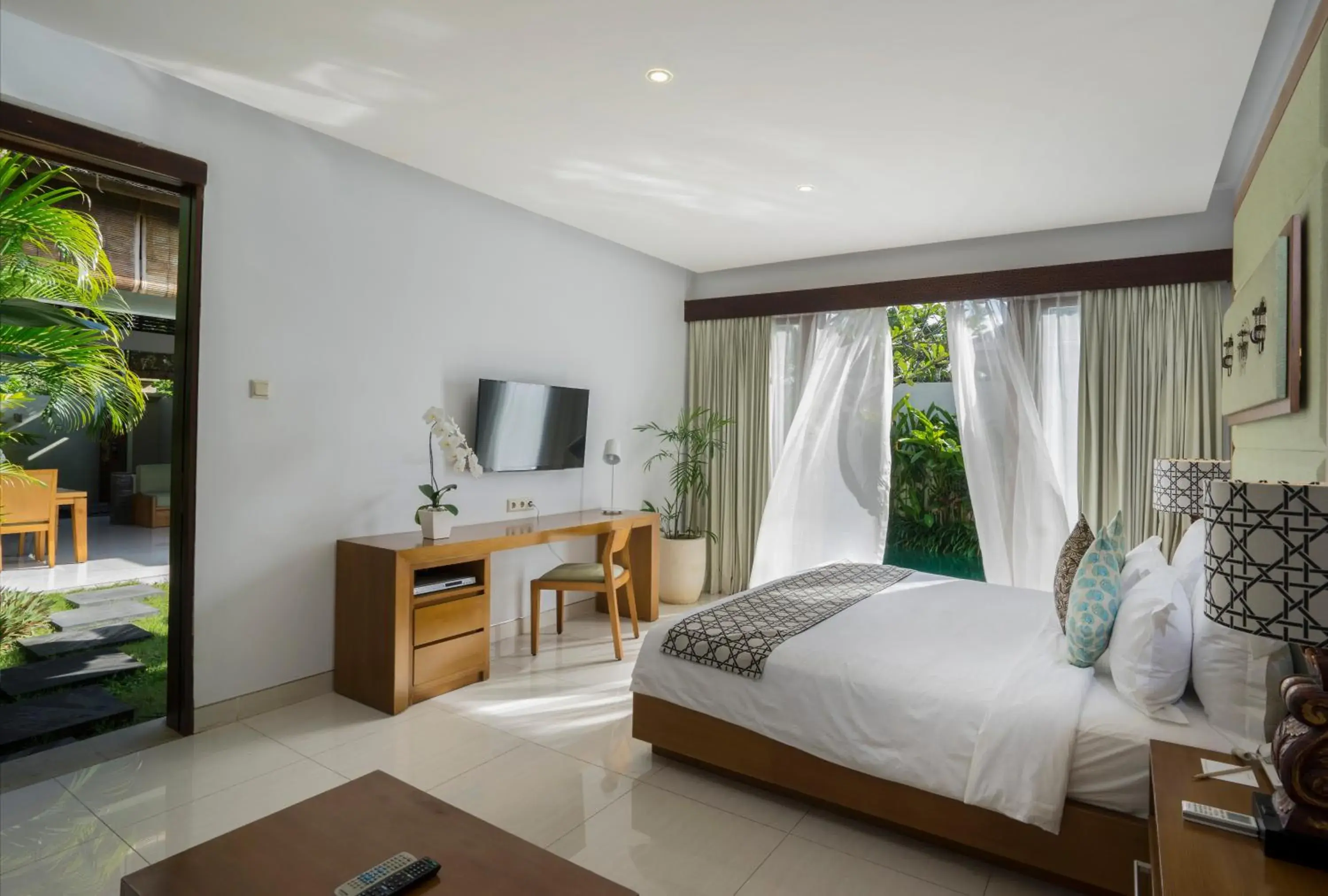 Photo of the whole room, Bed in Pradha Villas Seminyak Photo of the whole room, Bed in Pradha Villas Seminyak