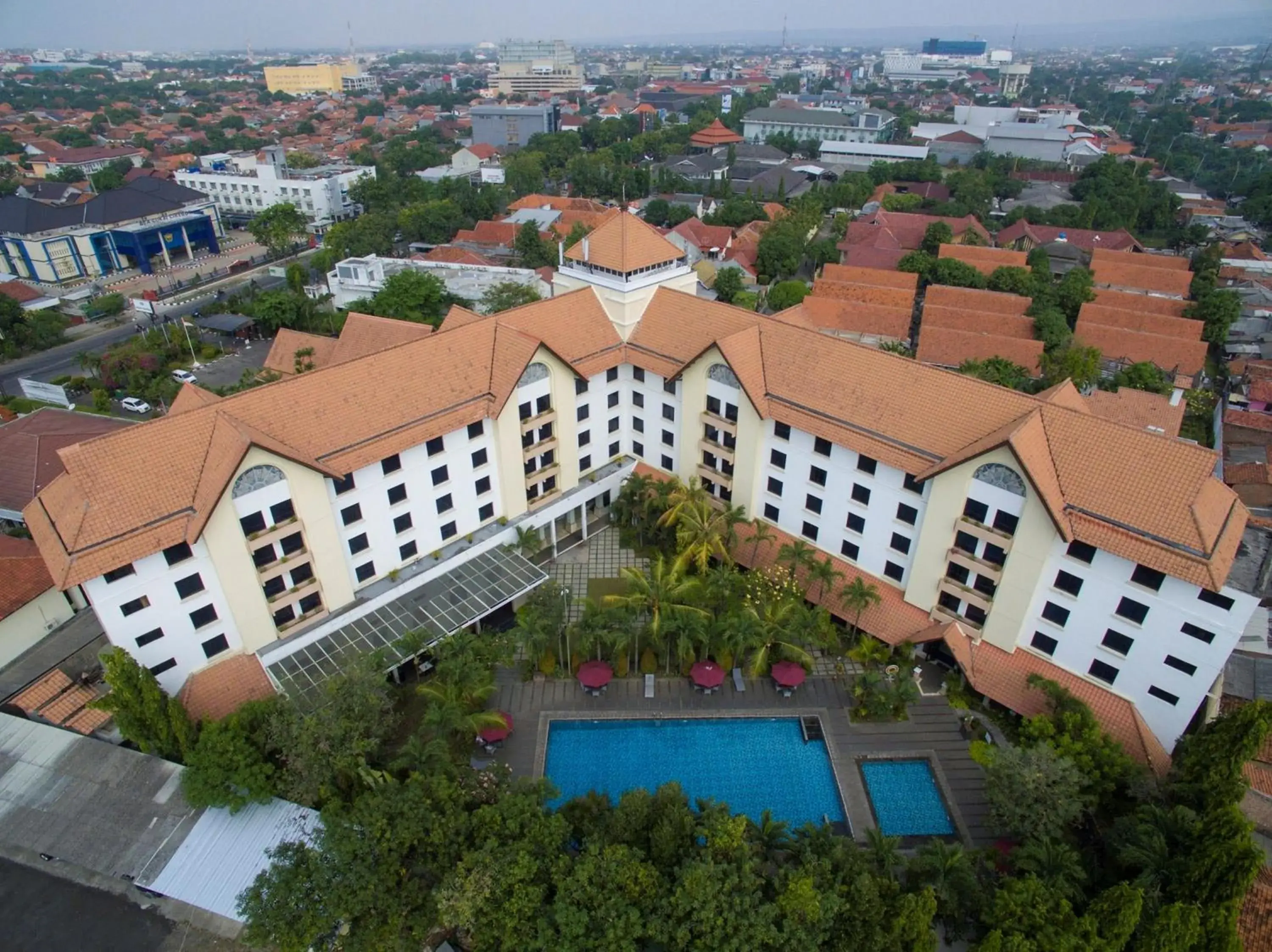 Property building in Hotel Santika Cirebon Property building in Hotel Santika Cirebon