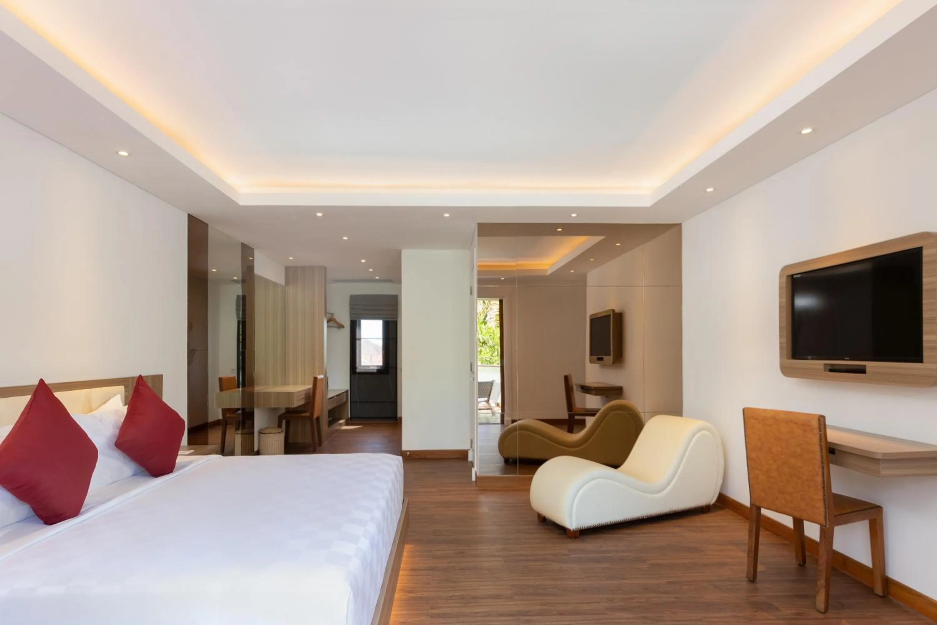 TV and multimedia, Bed in Downtown Villas