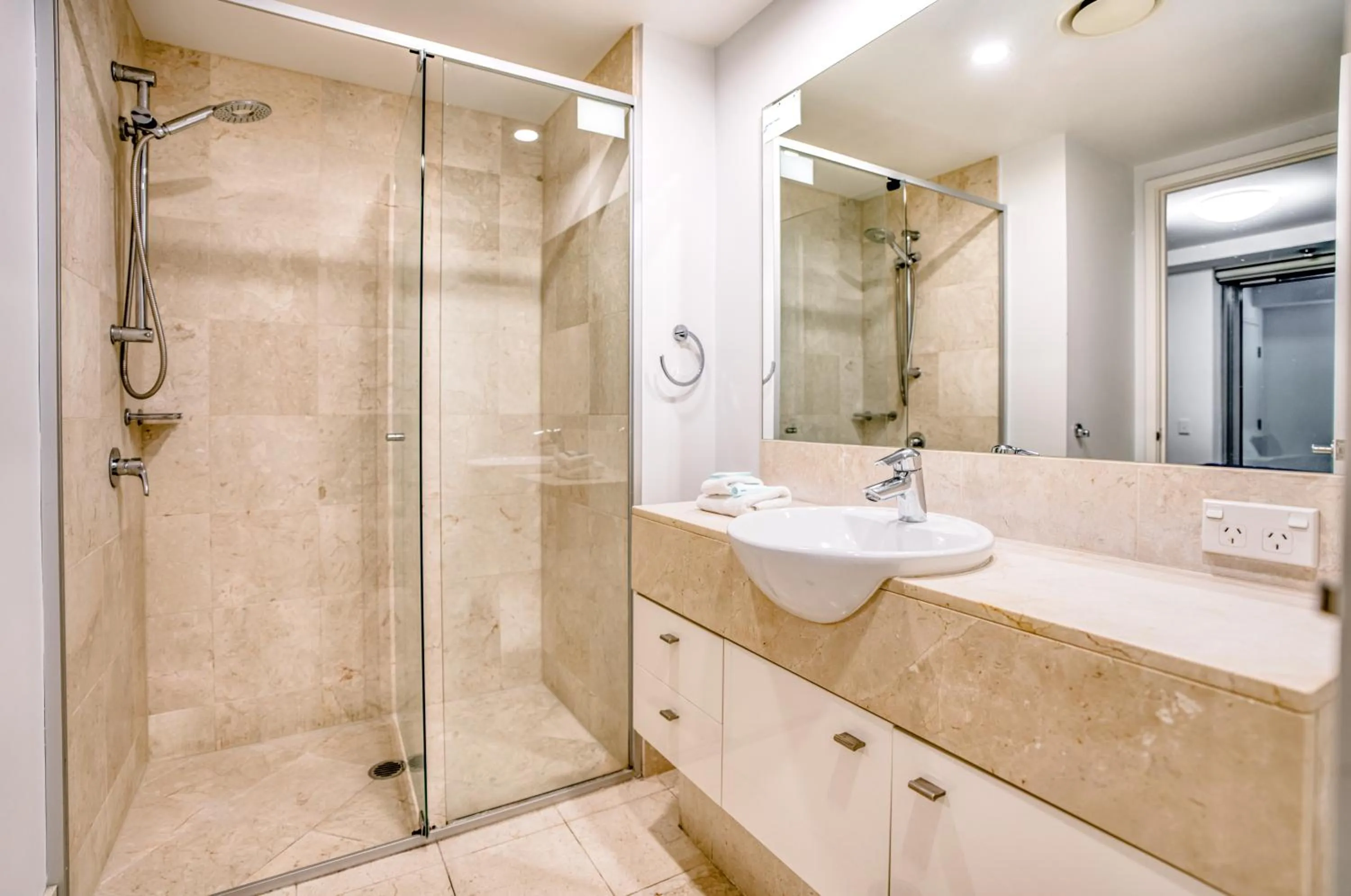 Shower in Cilento Mooloolaba