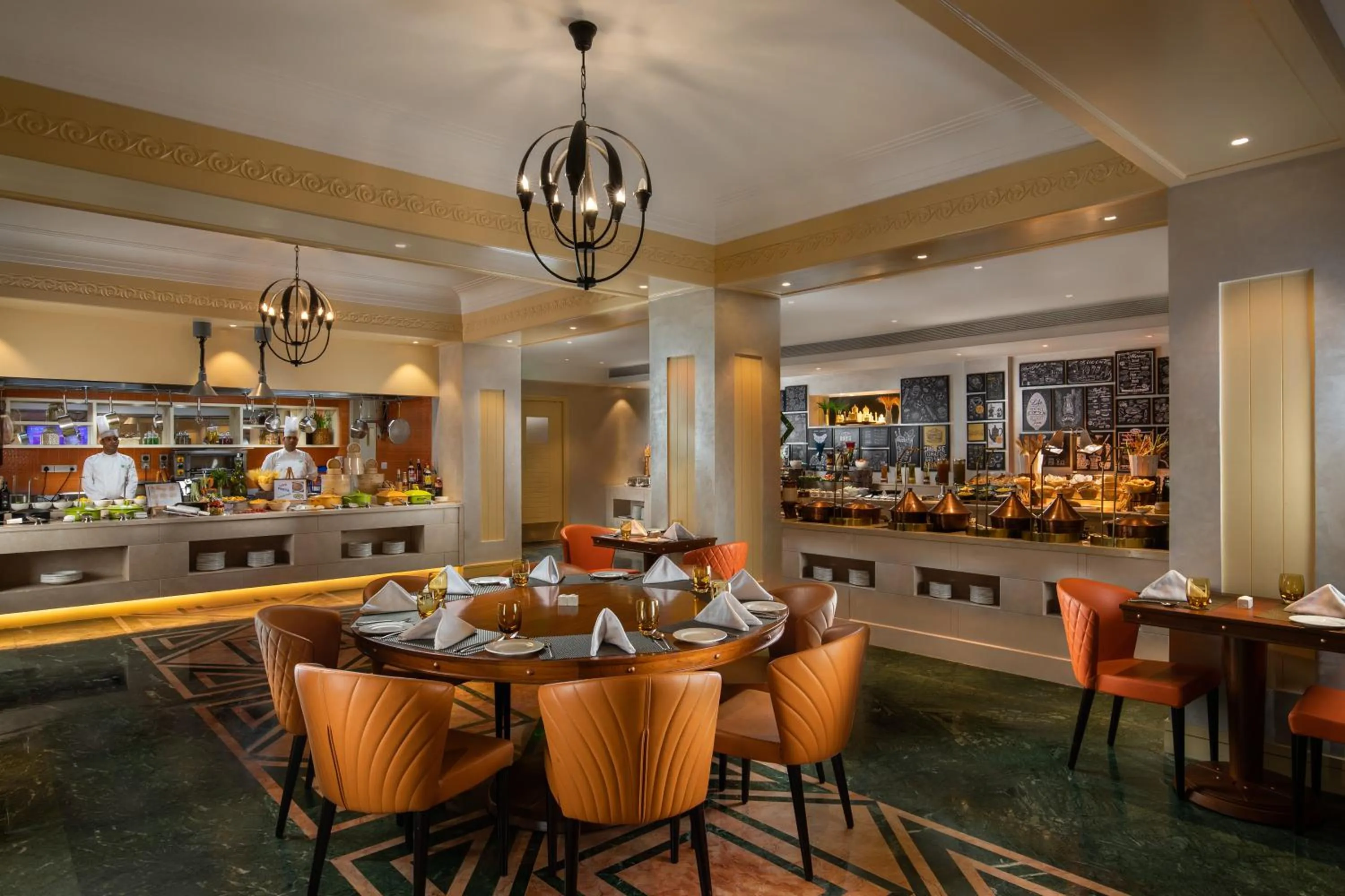 Restaurant/places to eat in Holiday Inn Agra MG Road an IHG Hotel