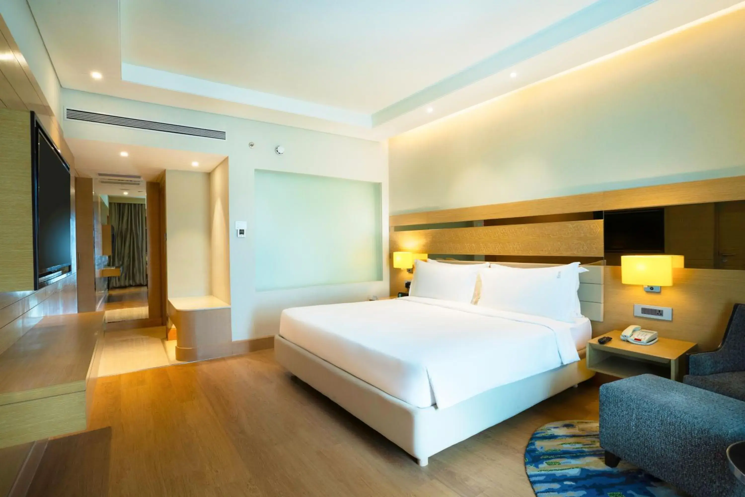 Bedroom, Bed in Holiday Inn Agra MG Road an IHG Hotel Bedroom, Bed in Holiday Inn Agra MG Road an IHG Hotel