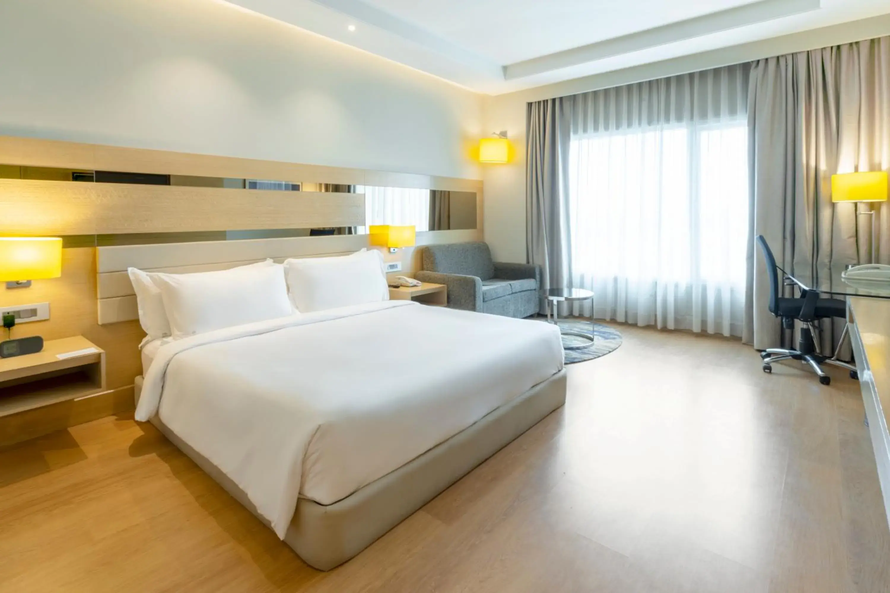 Bedroom, Bed in Holiday Inn Agra MG Road an IHG Hotel Bedroom, Bed in Holiday Inn Agra MG Road an IHG Hotel