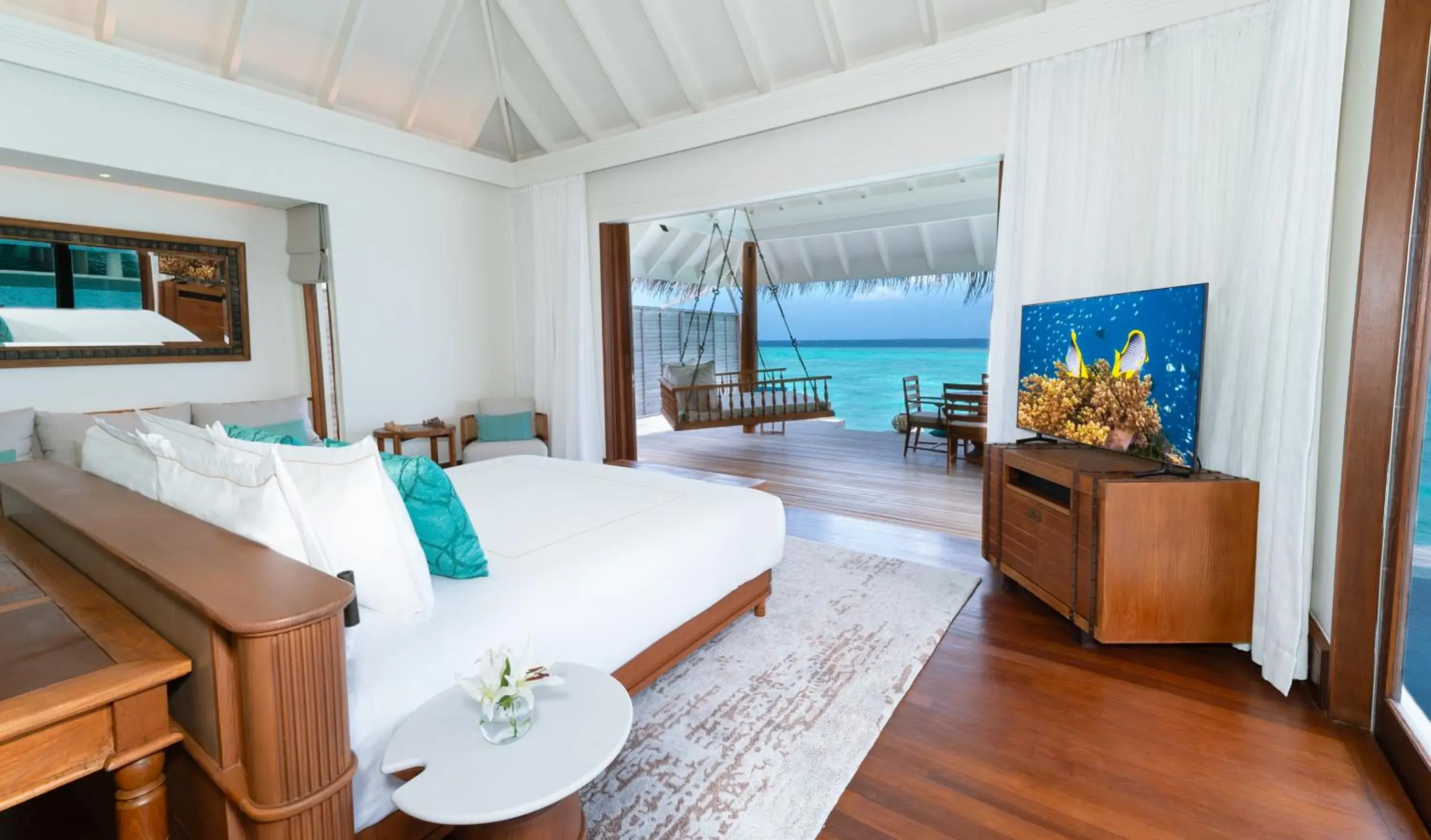 Bedroom, Bed in Anantara Kihavah Maldives Villas Bedroom, Bed in Anantara Kihavah Maldives Villas