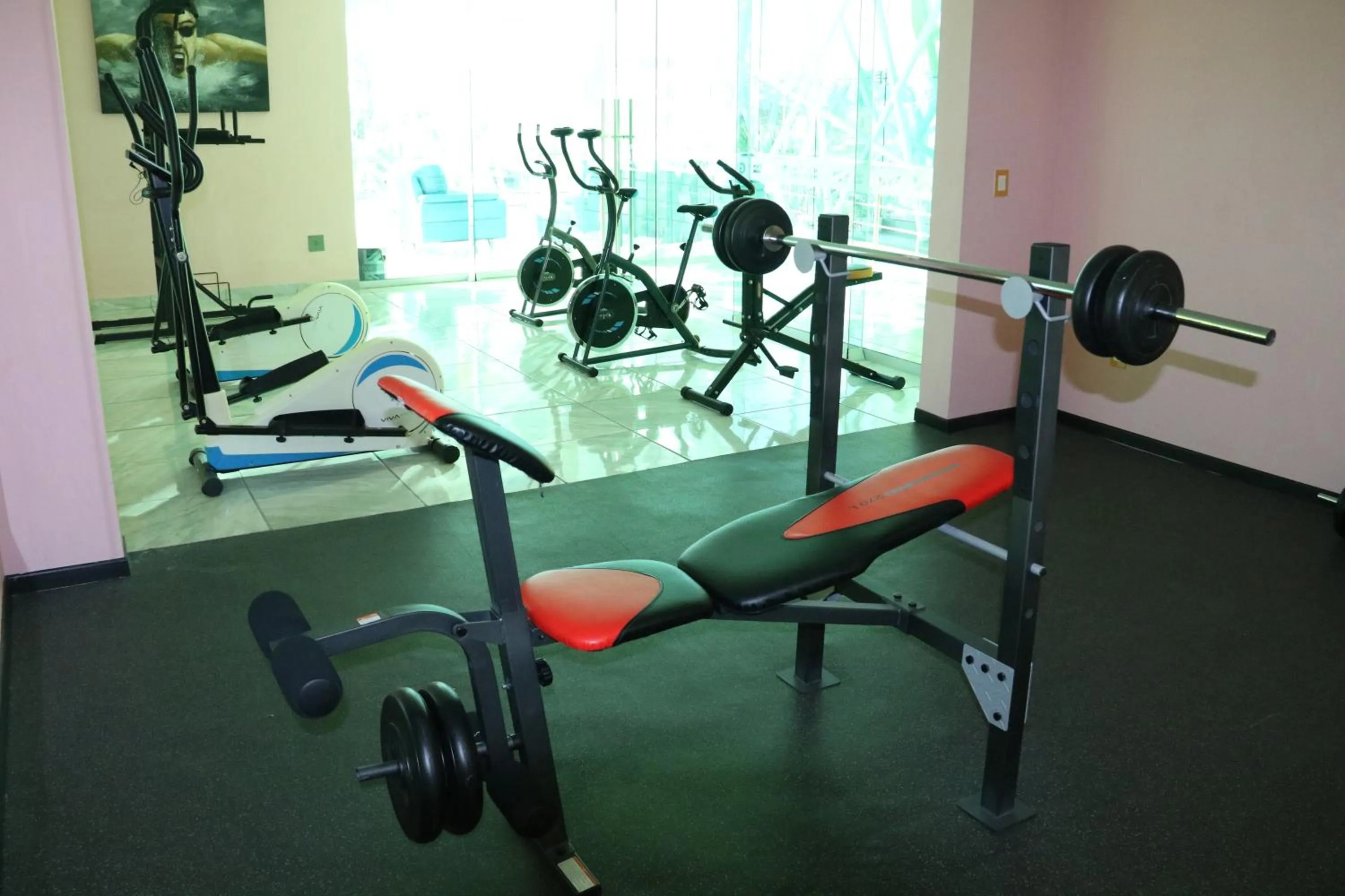 Fitness centre/facilities in Miami Inn