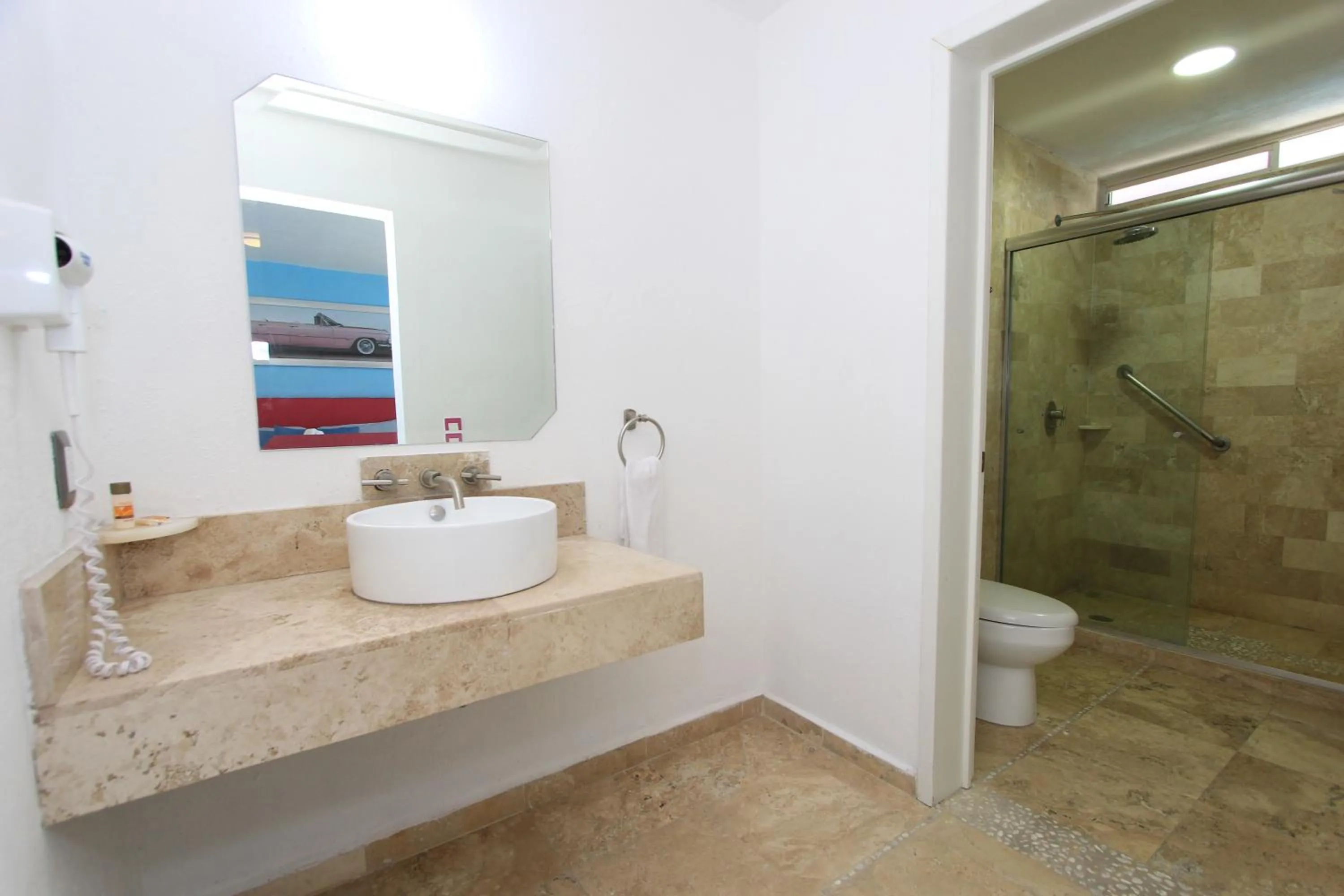 Bathroom in Miami Inn