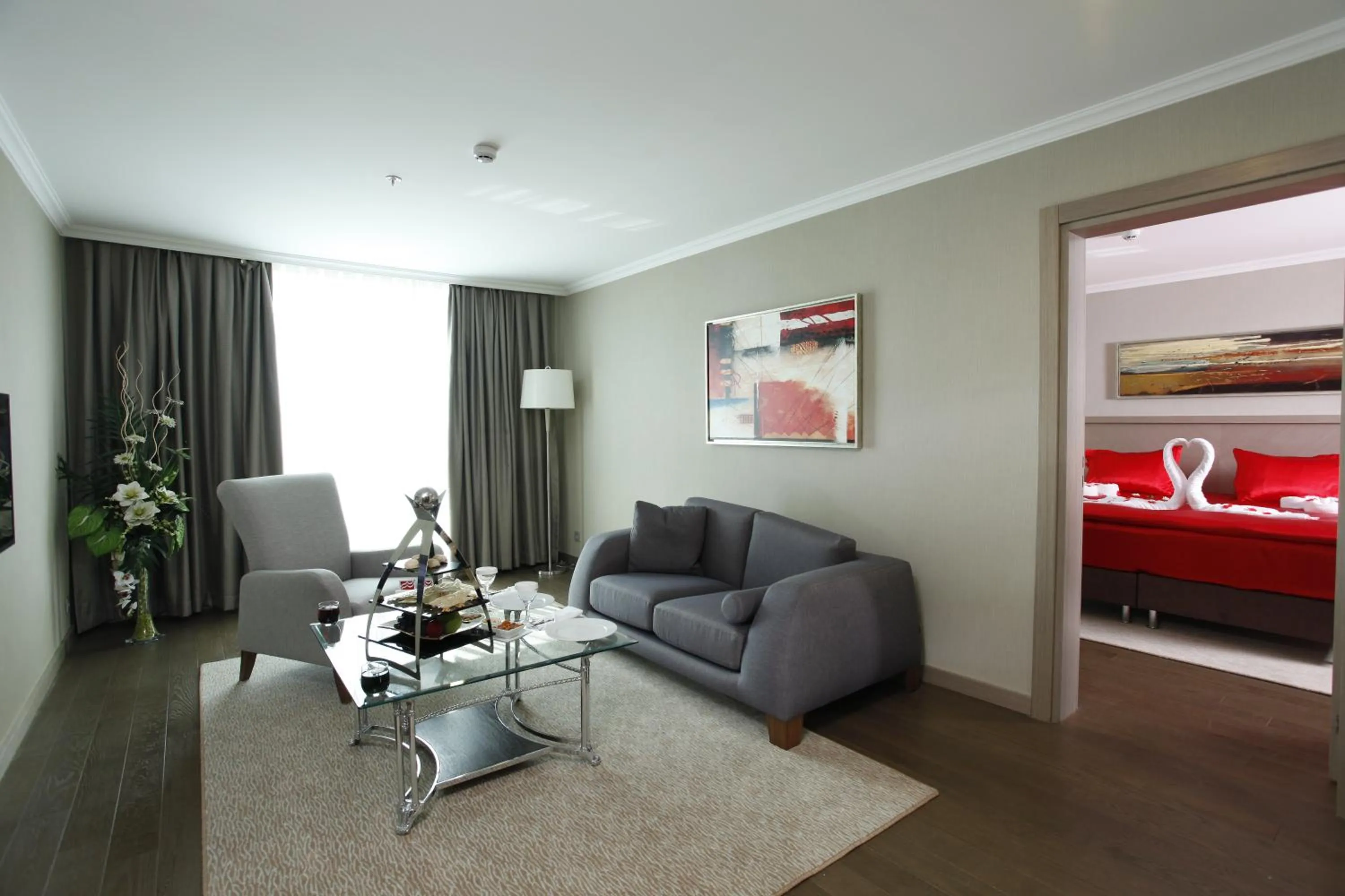 Seating area in Ramada Plaza By Wyndham Kahramanmaras