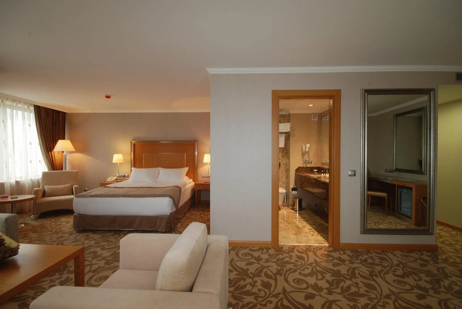 Bedroom in Ramada Plaza By Wyndham Kahramanmaras