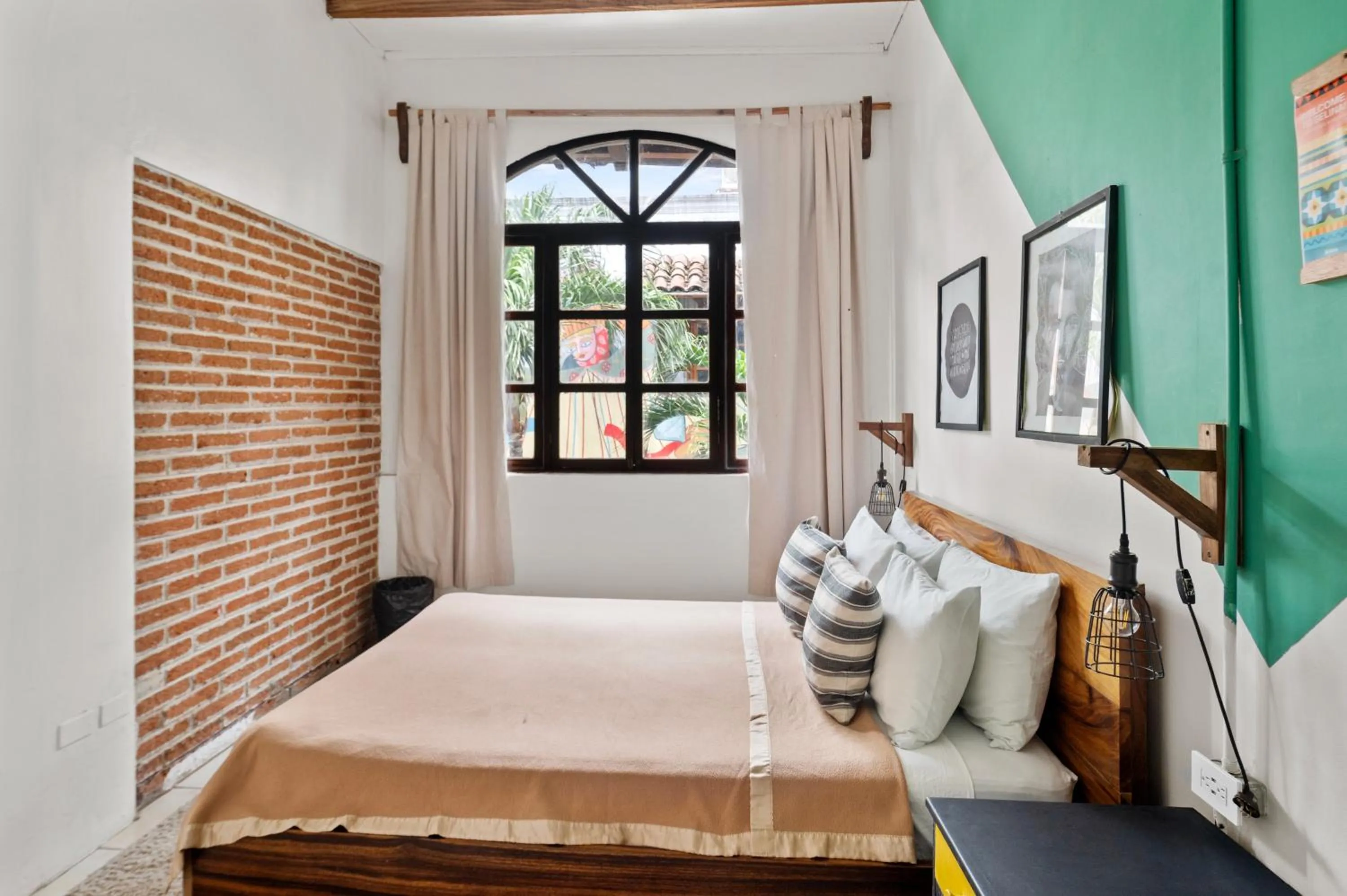 Bed in Socialtel Granada