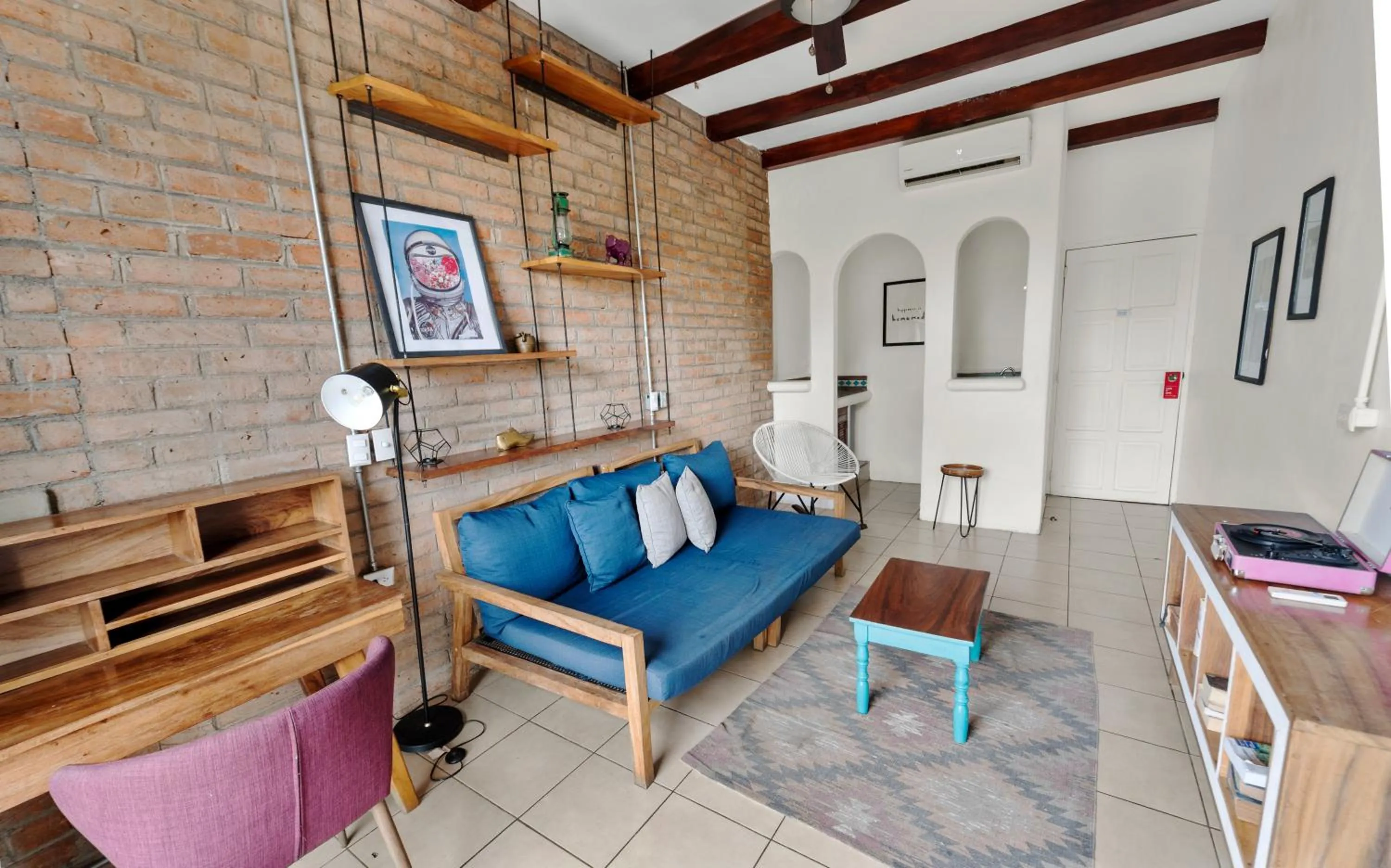 Living room in Socialtel Granada