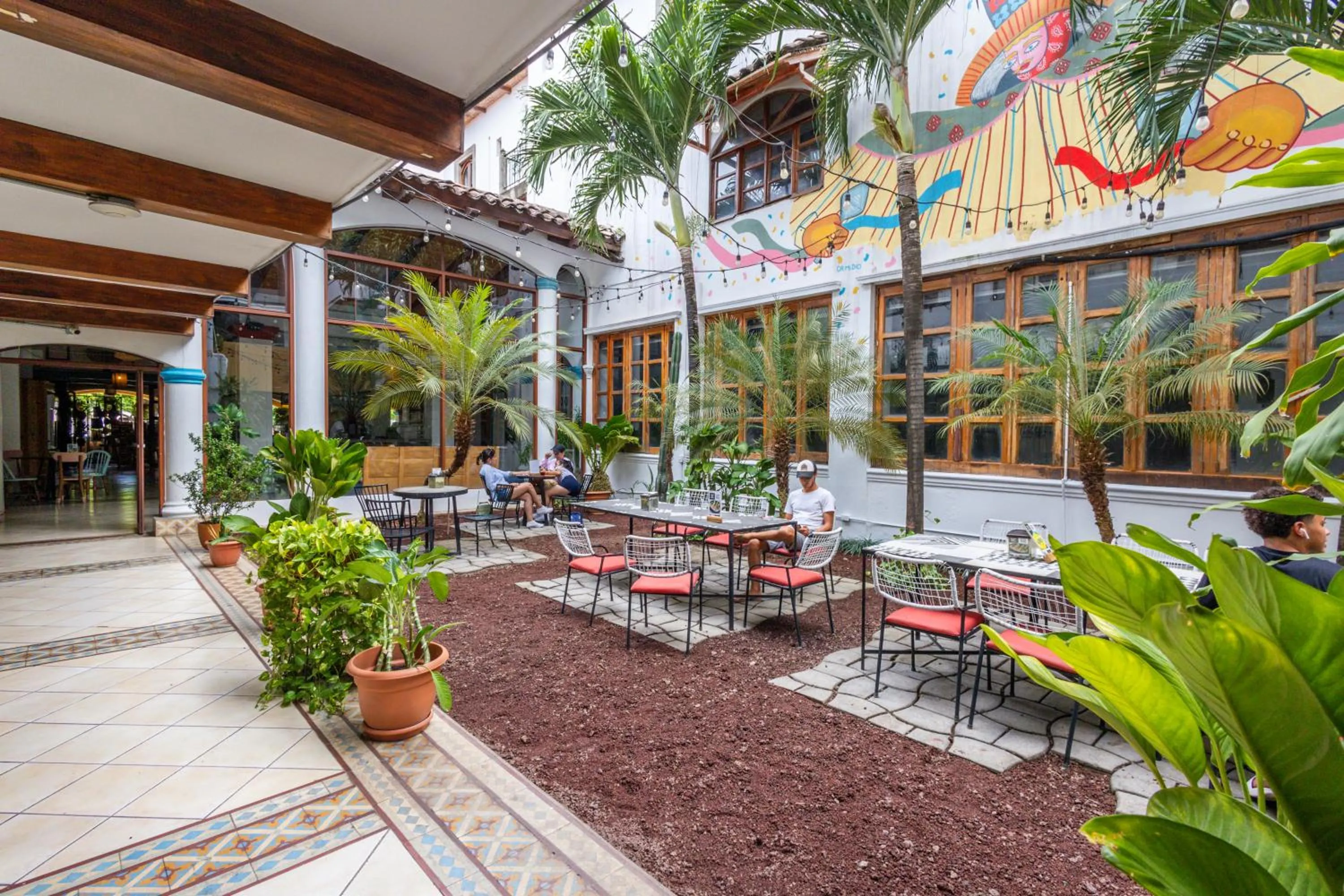 Property building in Socialtel Granada