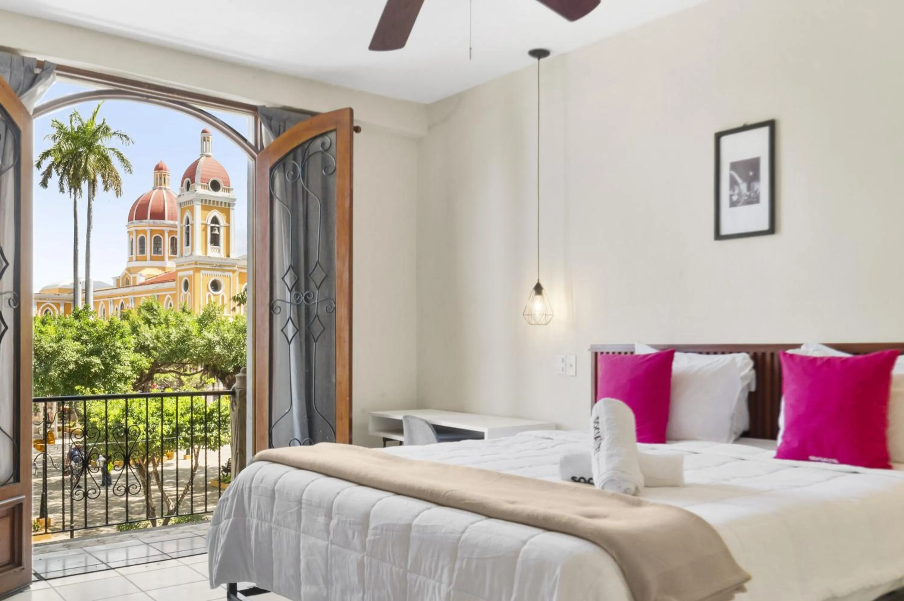 Bed in Socialtel Granada