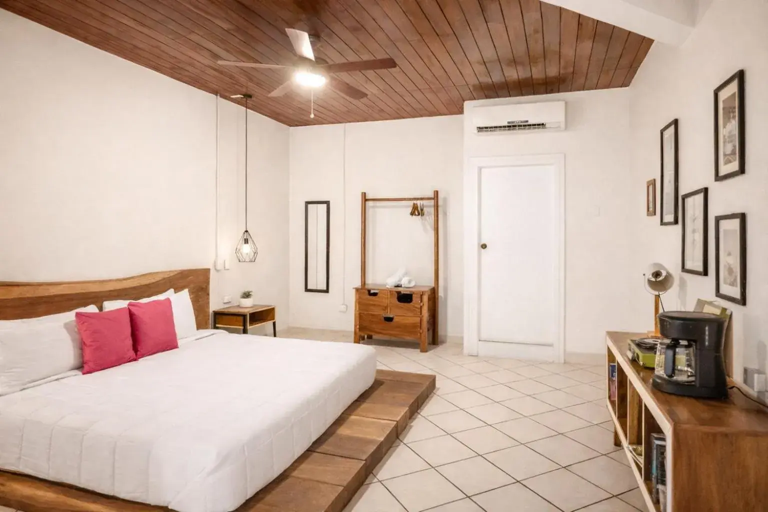 Premium Suite Balcony in Socialtel Granada Premium Suite Balcony in Socialtel Granada