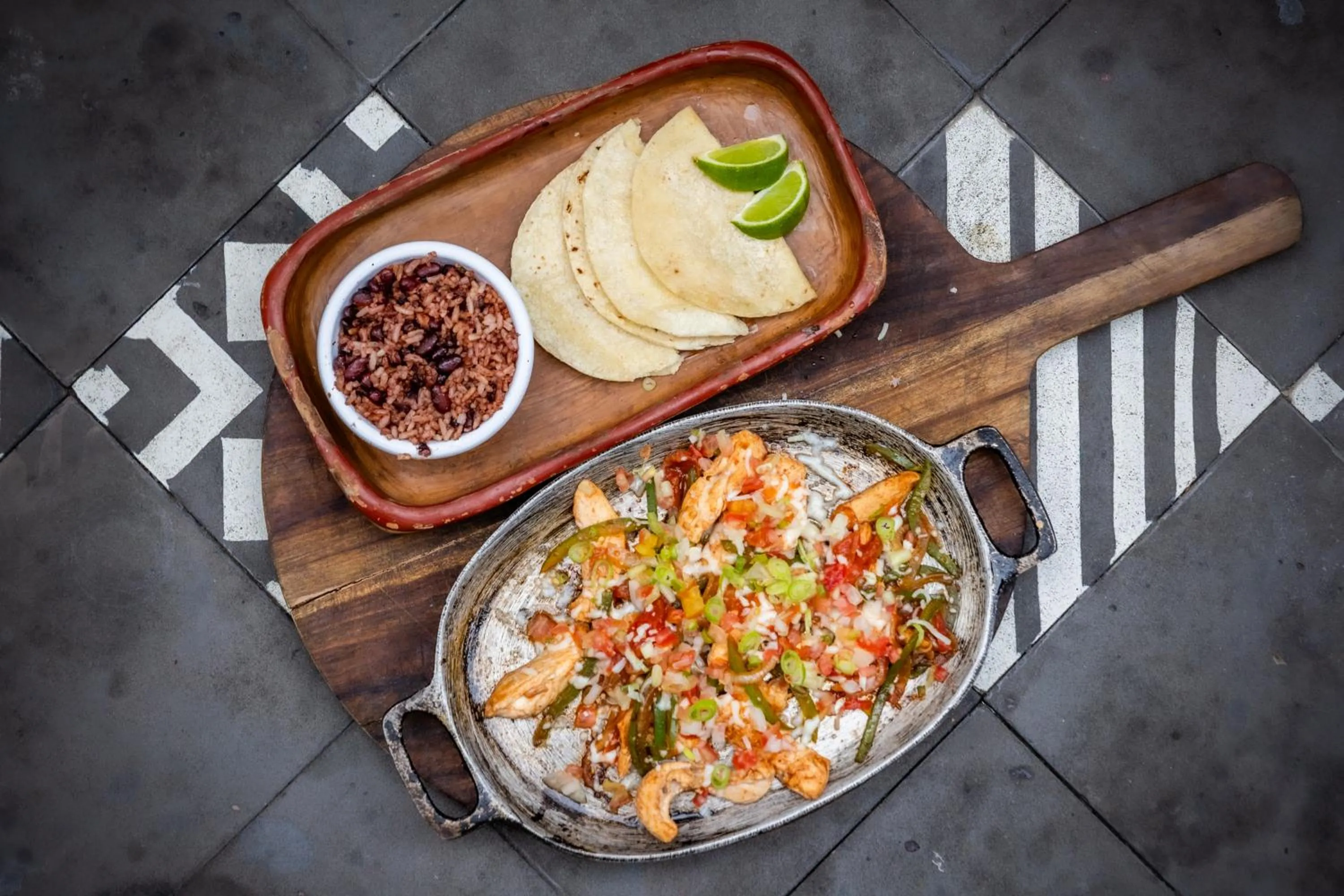 Restaurant/places to eat in Socialtel Granada