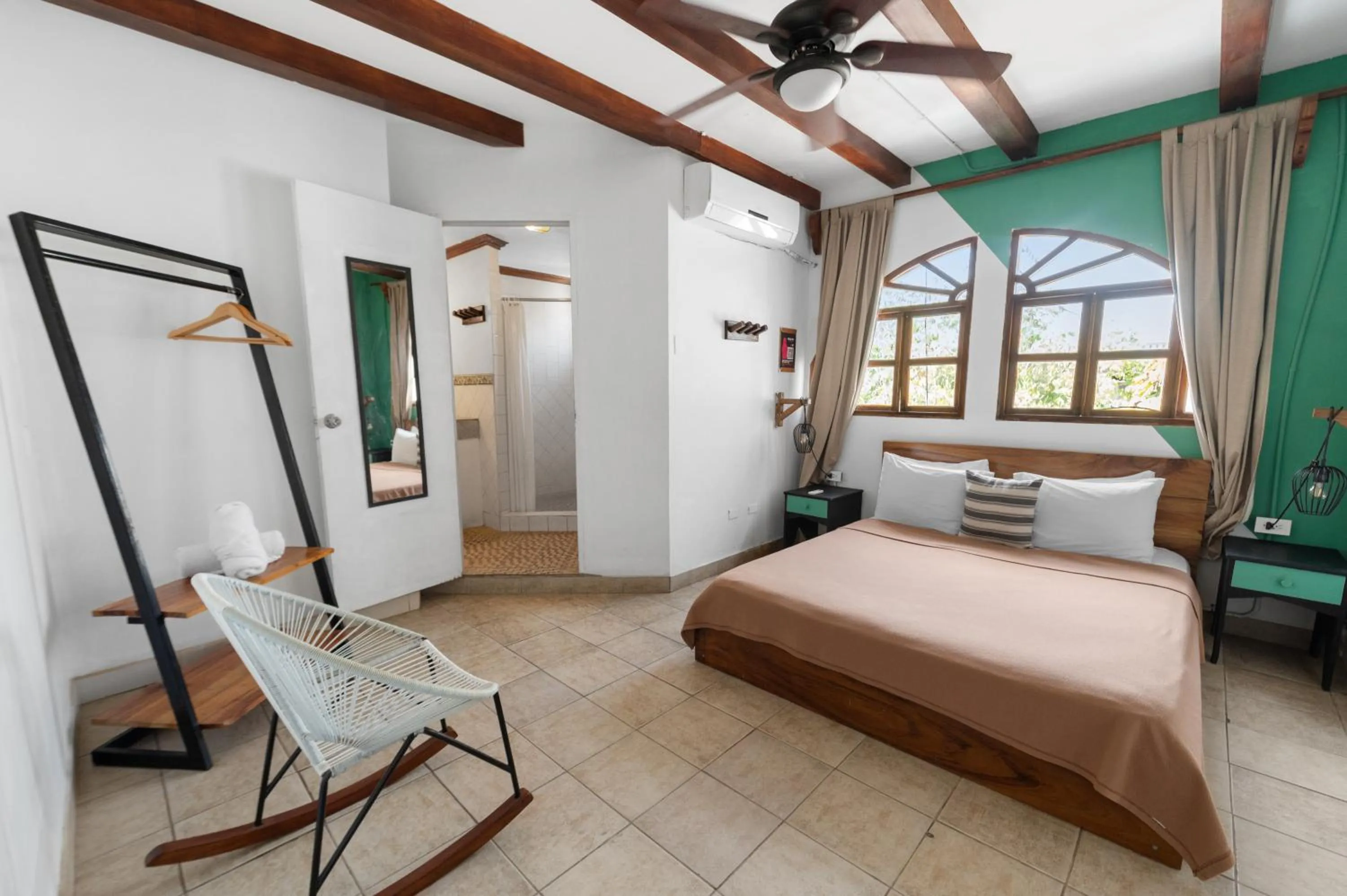 View (from property/room), Bed in Socialtel Granada