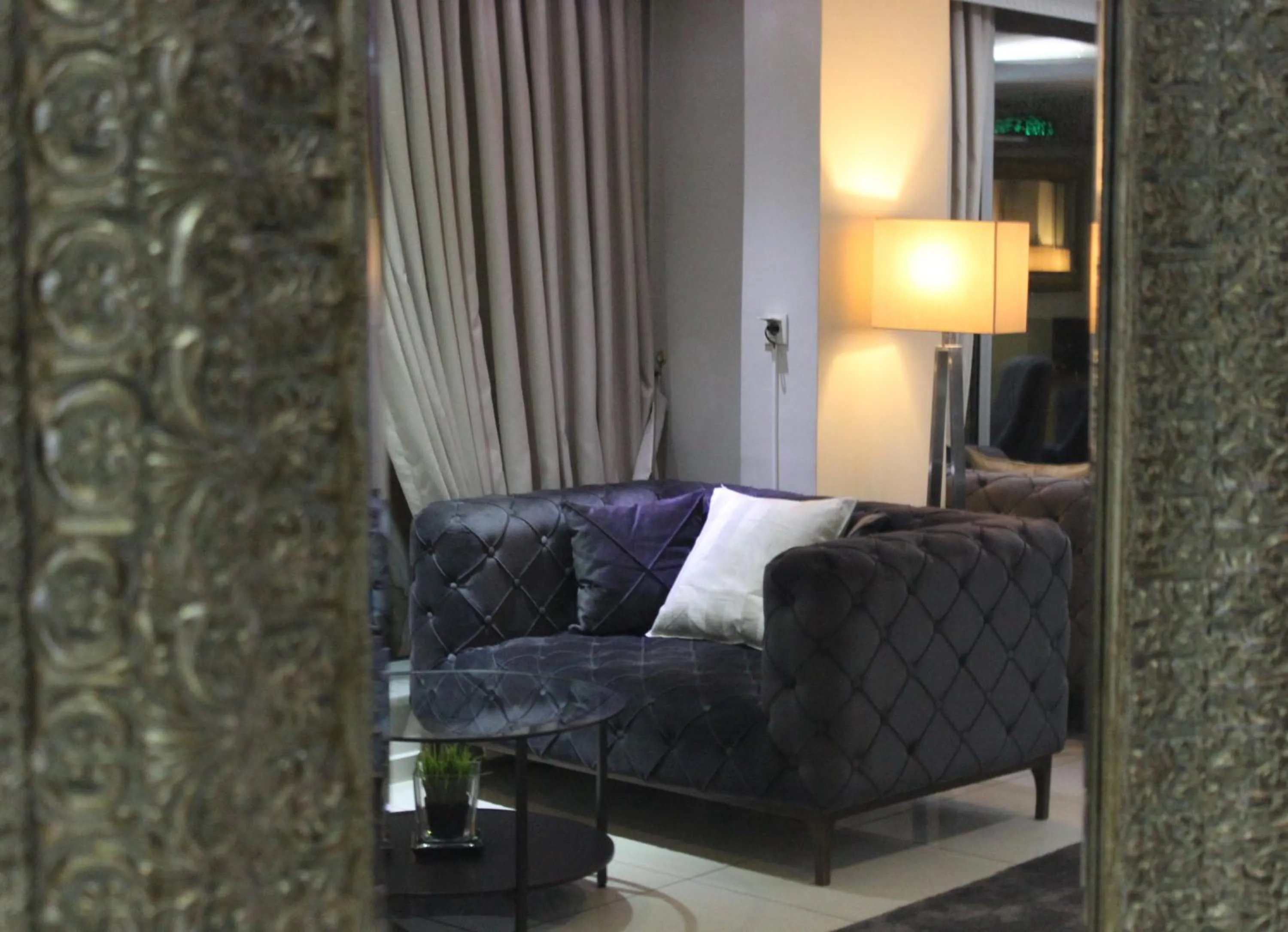 Living room in Air Boss Istanbul Airport and Fair Hotel