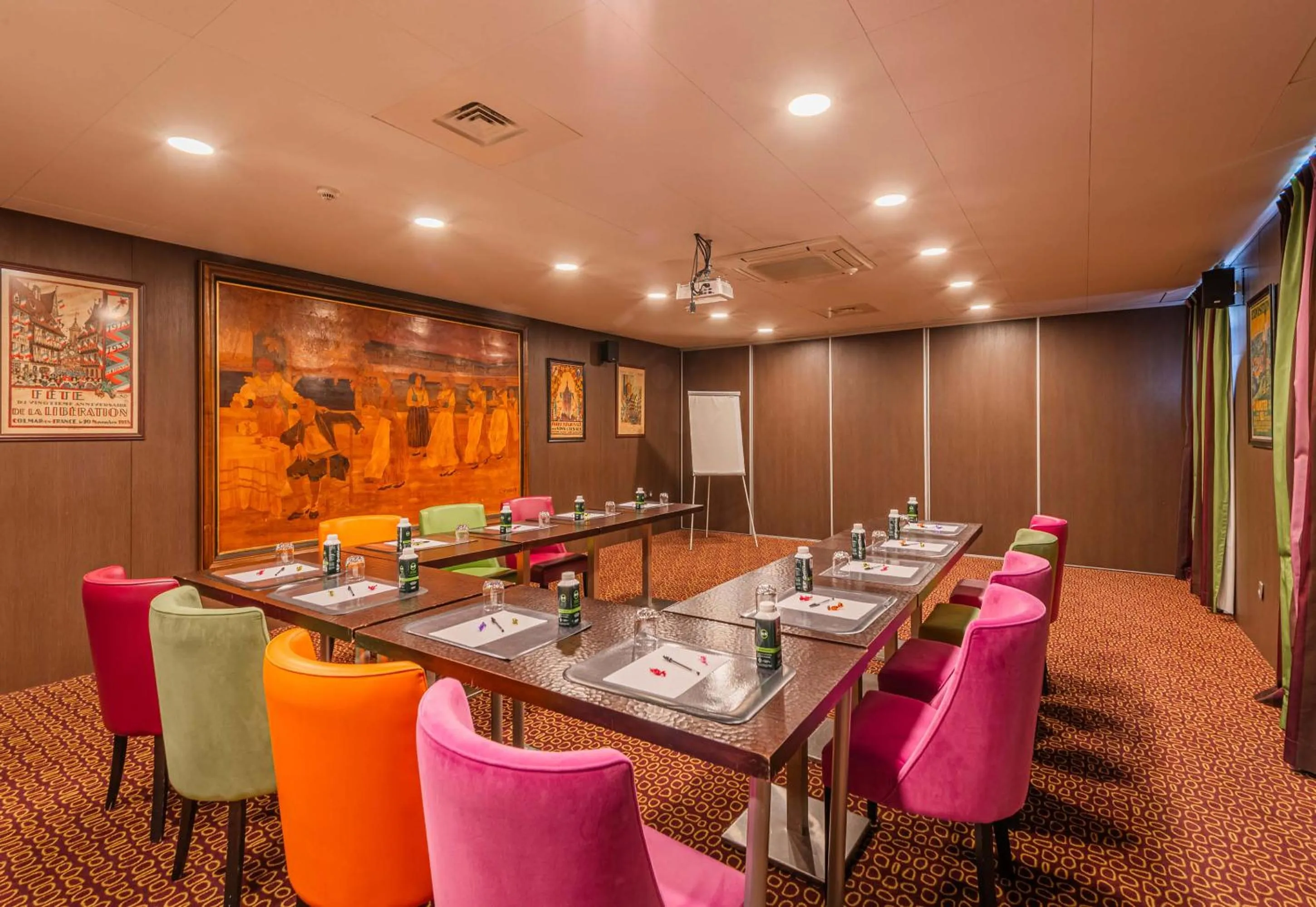 Meeting/conference room in B&B HOTEL Colmar Liberté 4 étoiles
