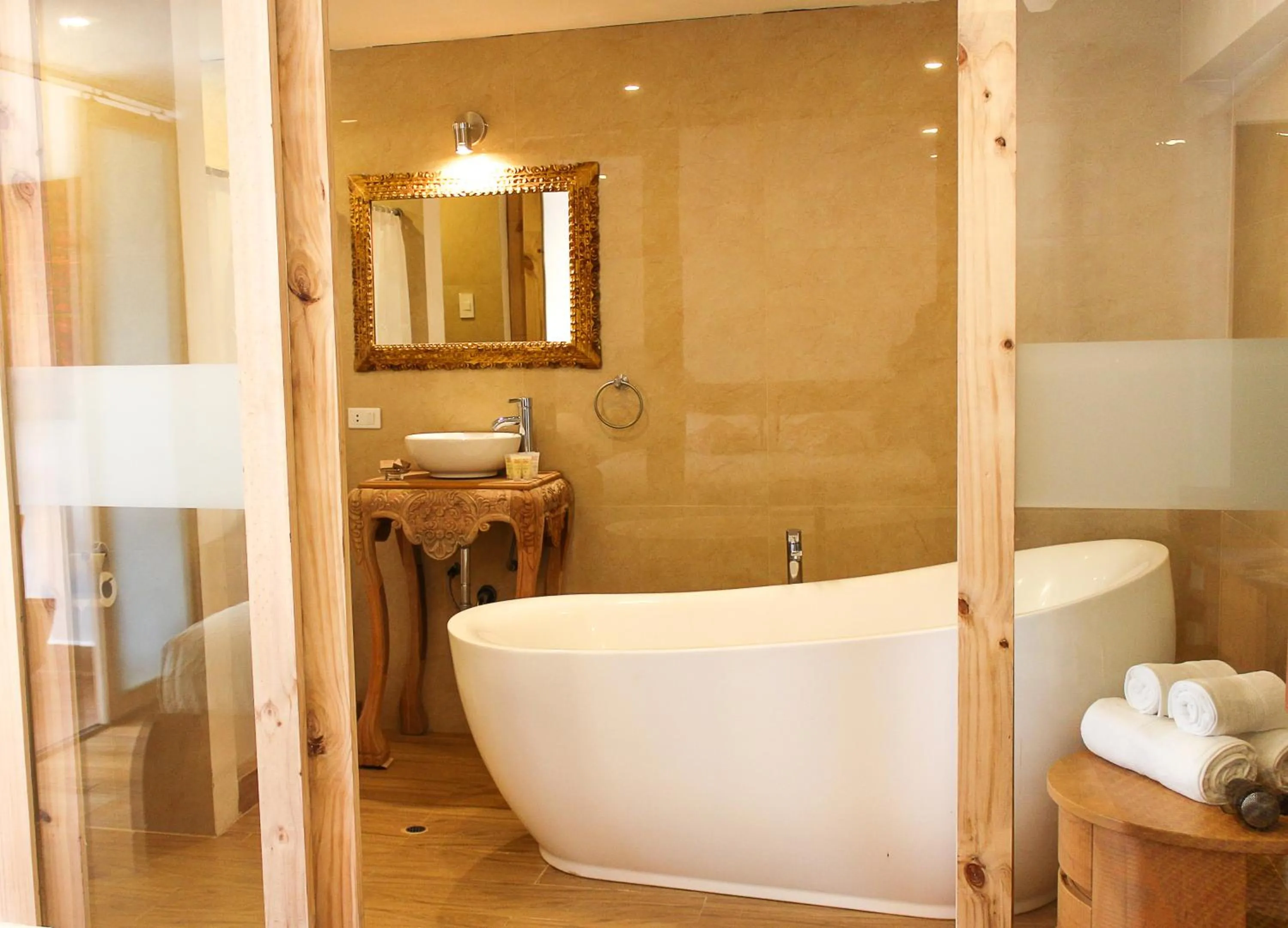 Bathroom in Waman Qorikancha