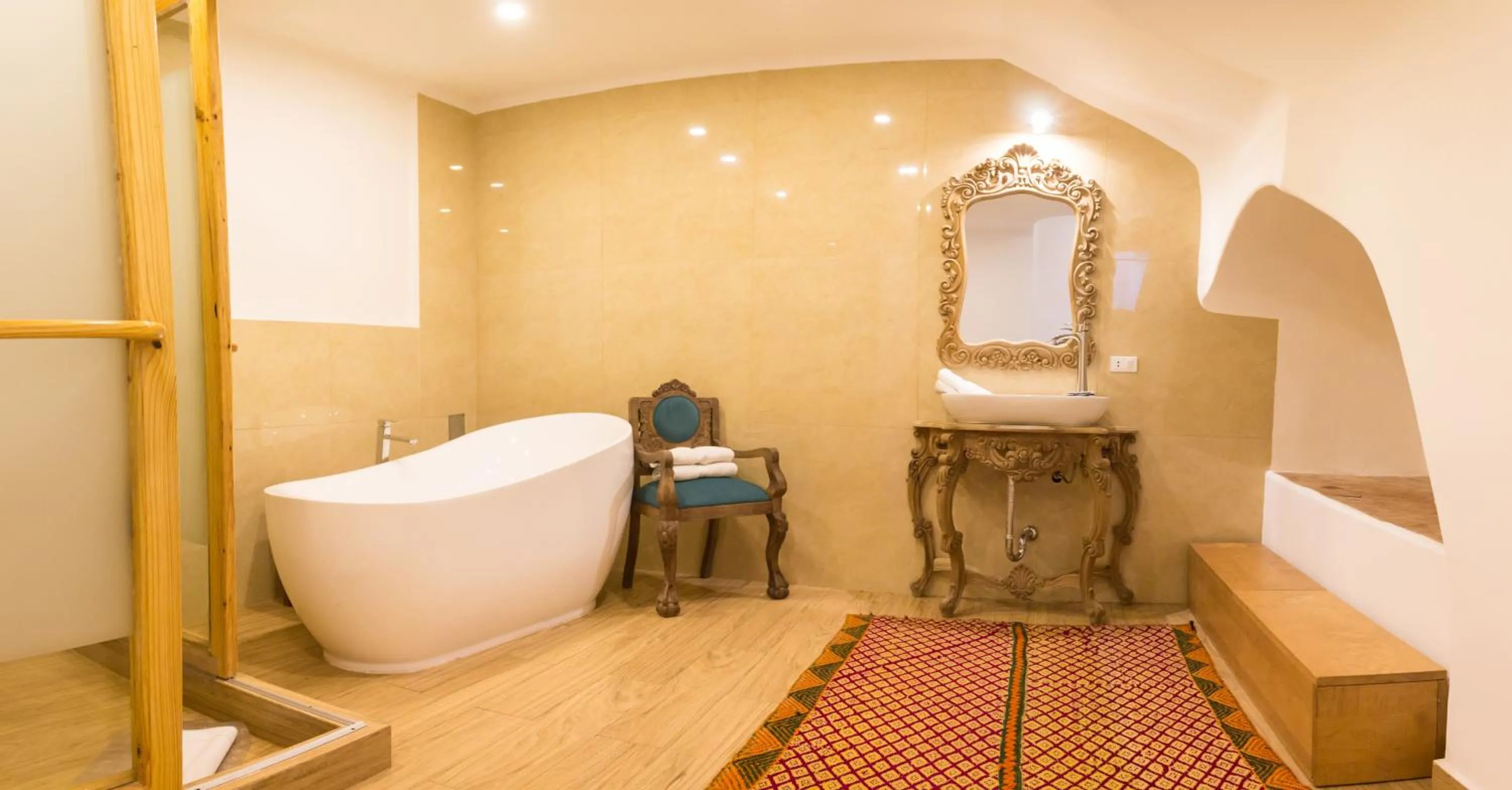 Bathroom in Waman Qorikancha