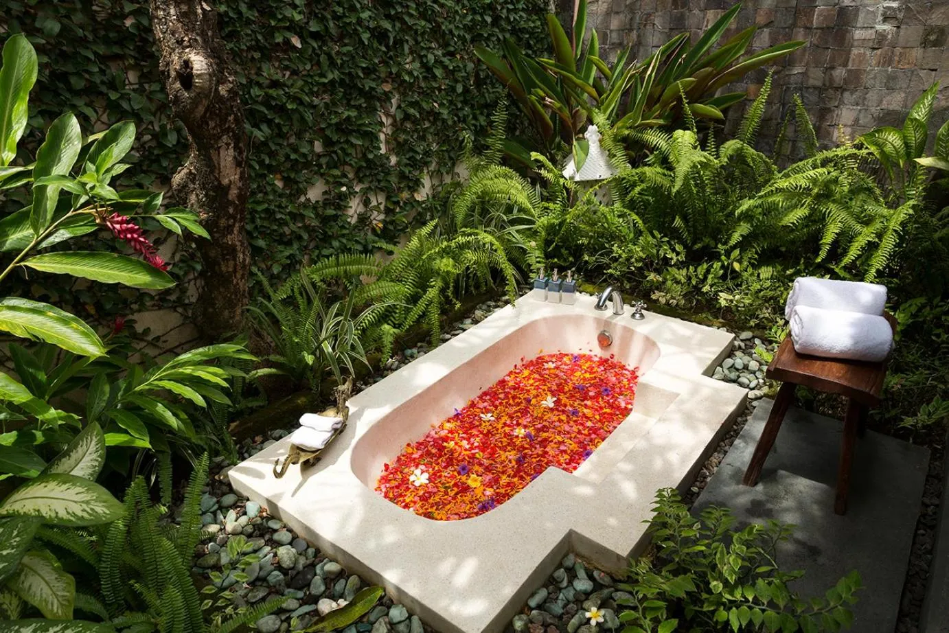 Bath in The Pavilions Bali
