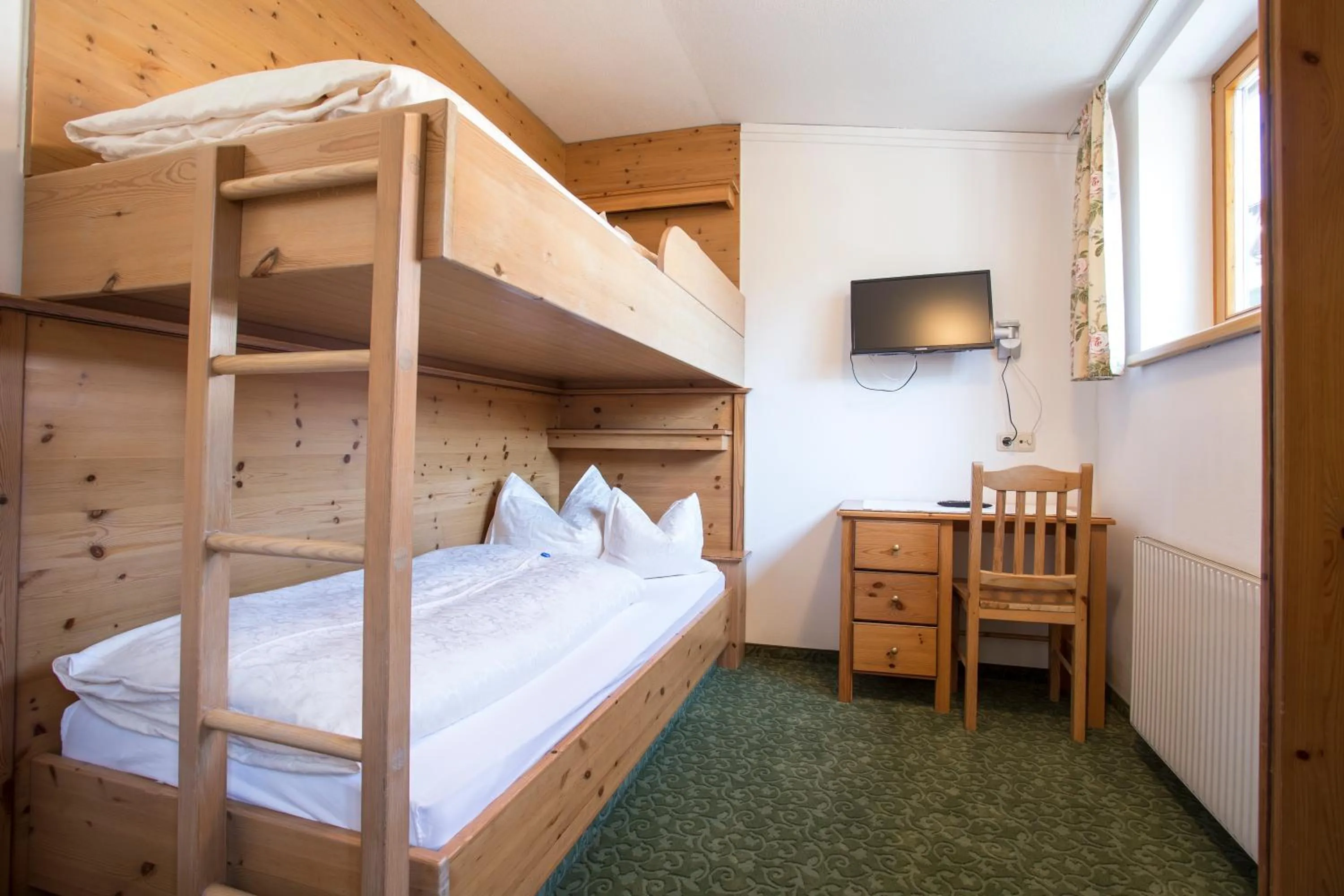 Bedroom, Bed in Appartements Spullersee