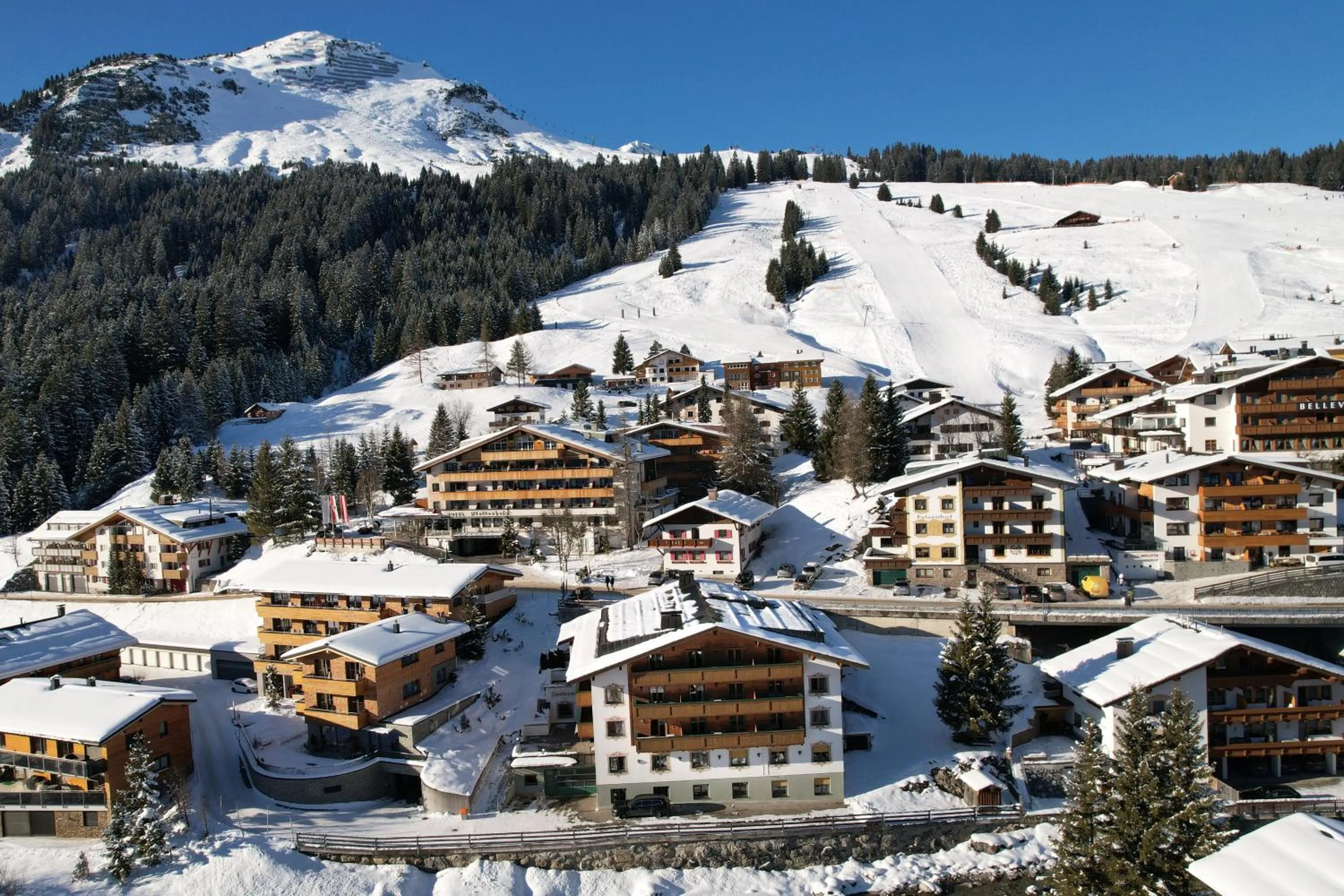 Property building in Appartements Spullersee