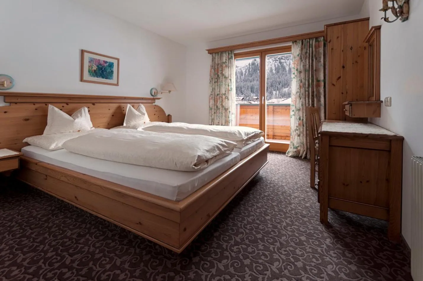 Bed in Appartements Spullersee