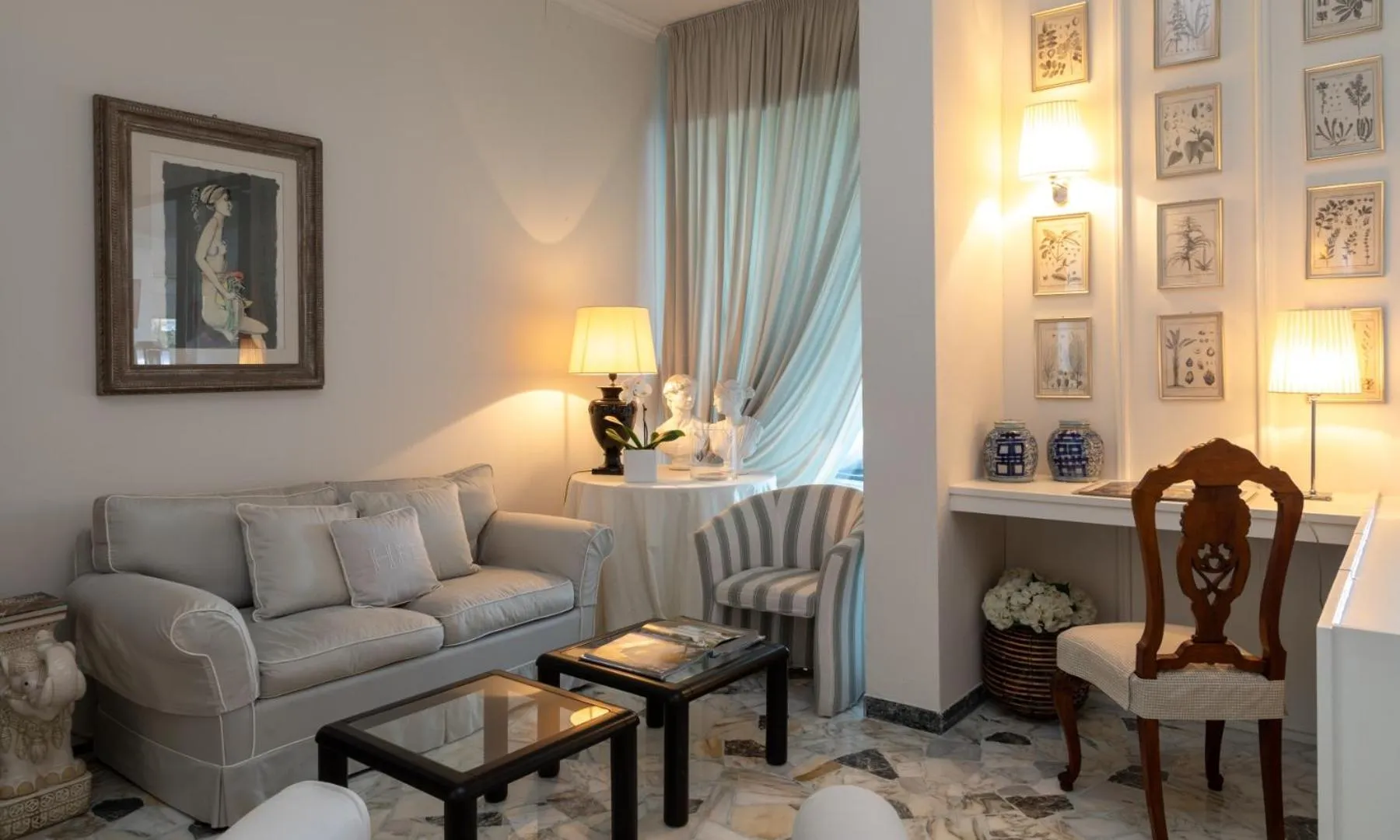 Lobby or reception in Hotel Plaza Esplanade