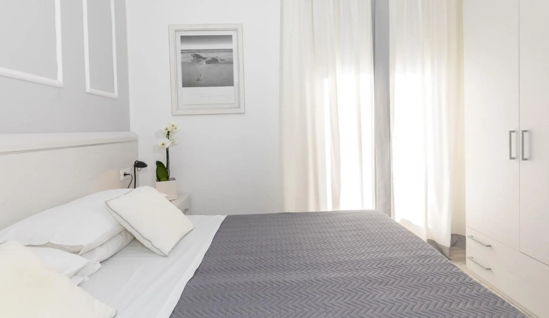 Photo of the whole room, Bed in Hotel Plaza Esplanade