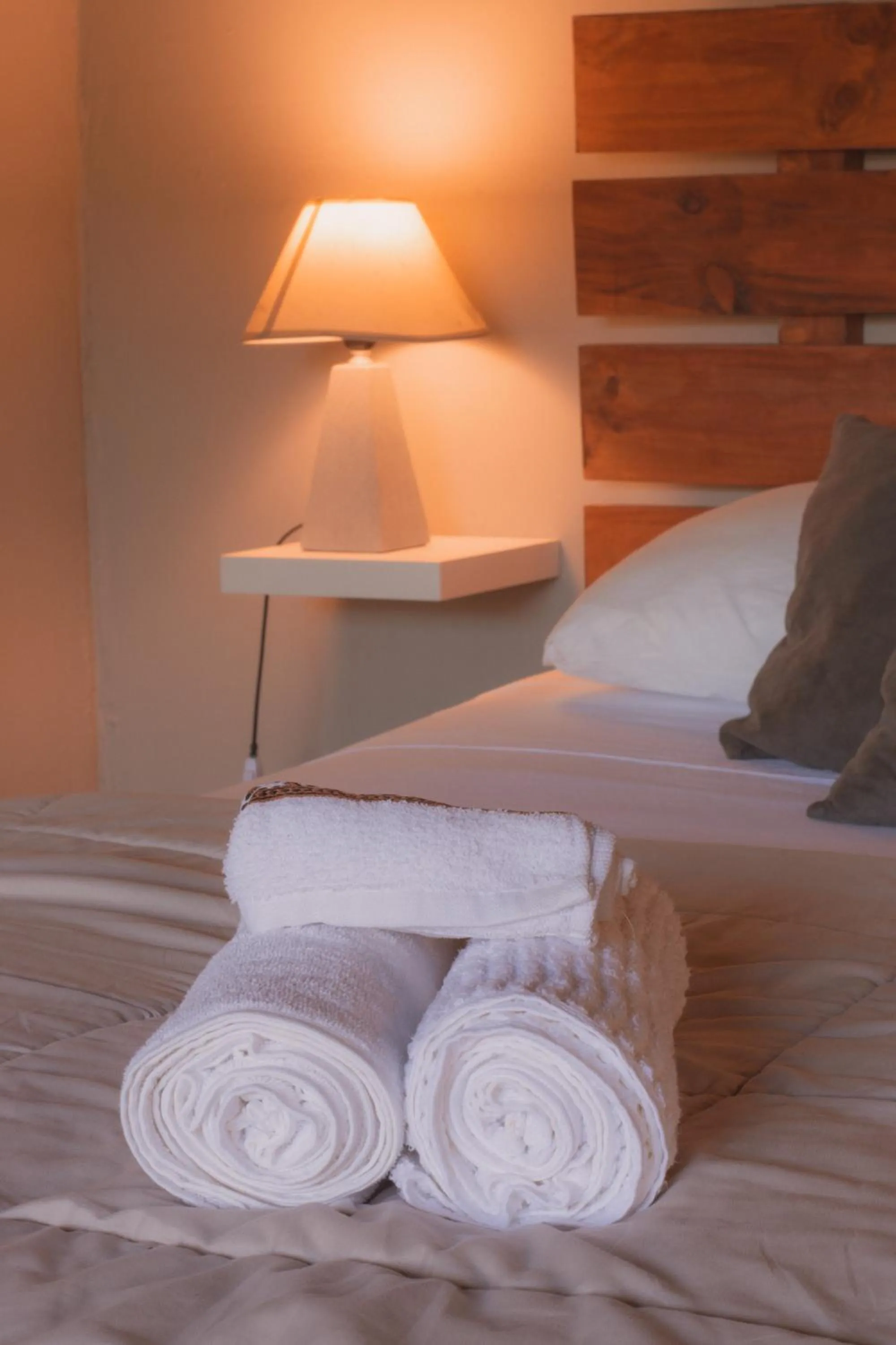towels, Bed in RocaMar Hostel Boutique