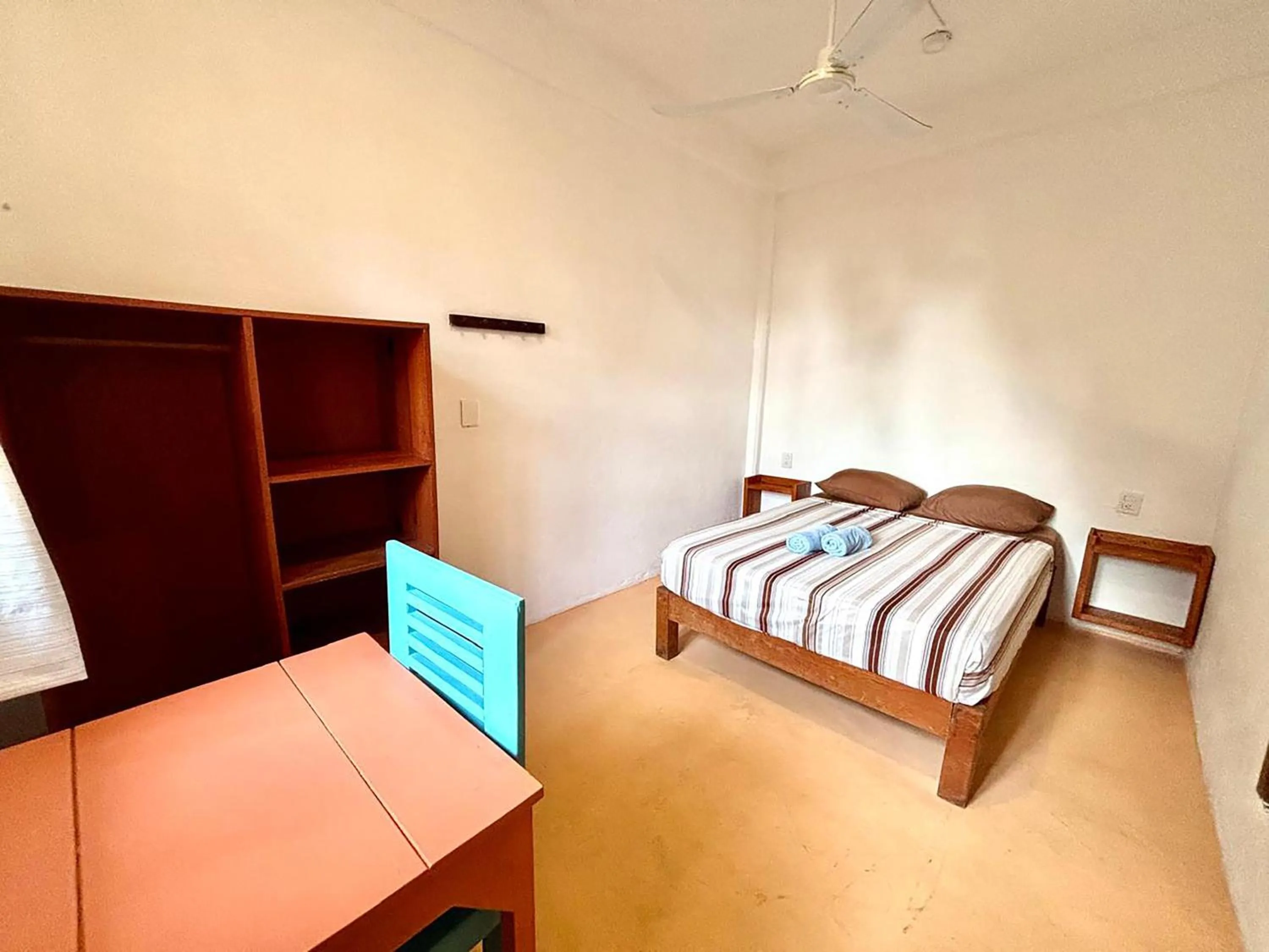 Bed in Hotel Papaya Surf