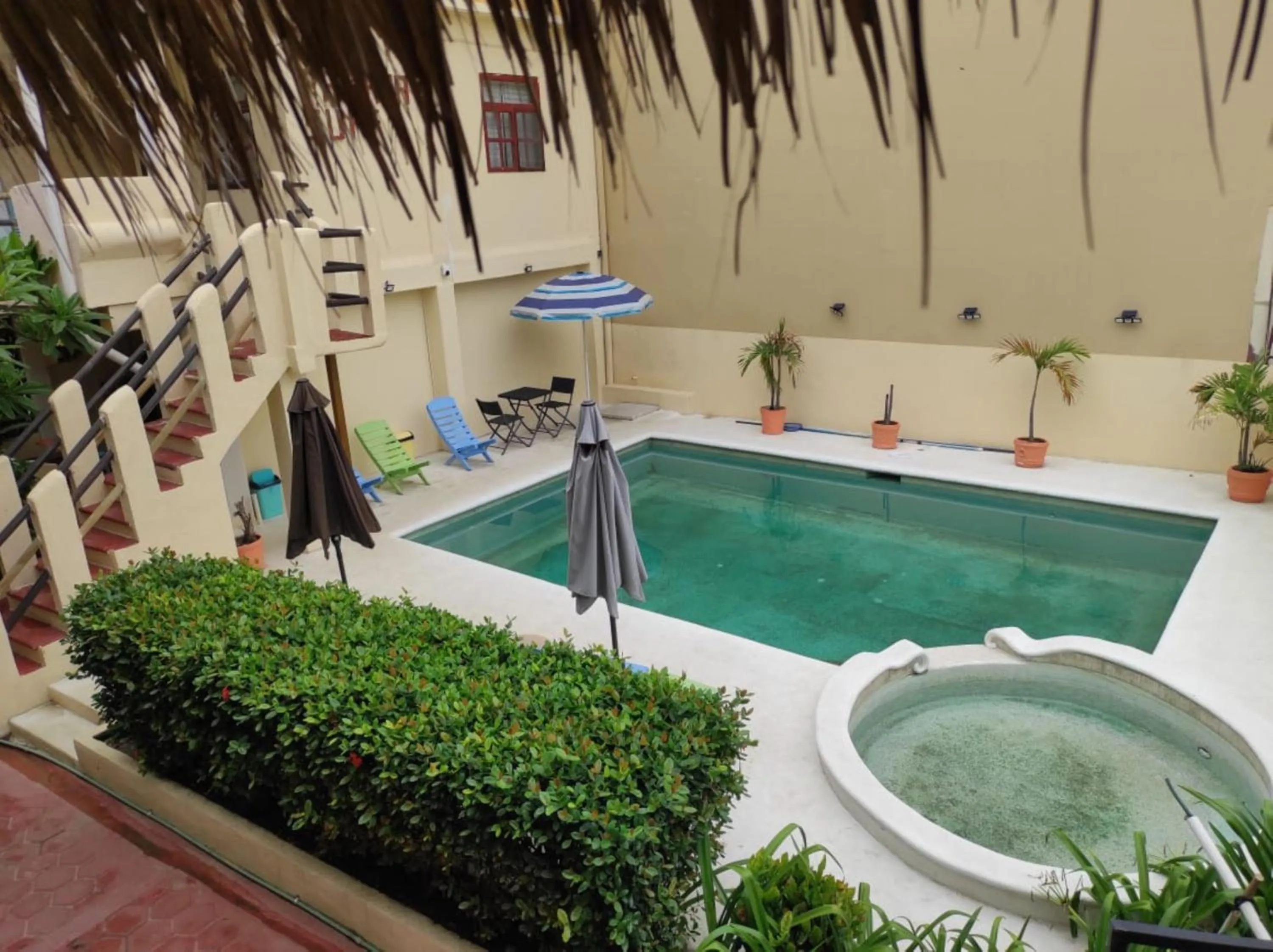 Swimming pool in Hotel Papaya Surf