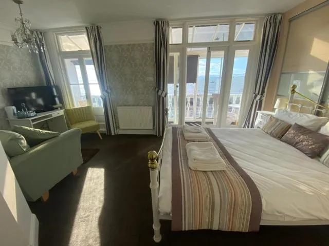 Bed in Pebbles Guest House