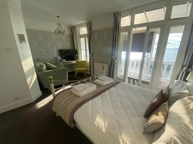 Bed in Pebbles Guest House