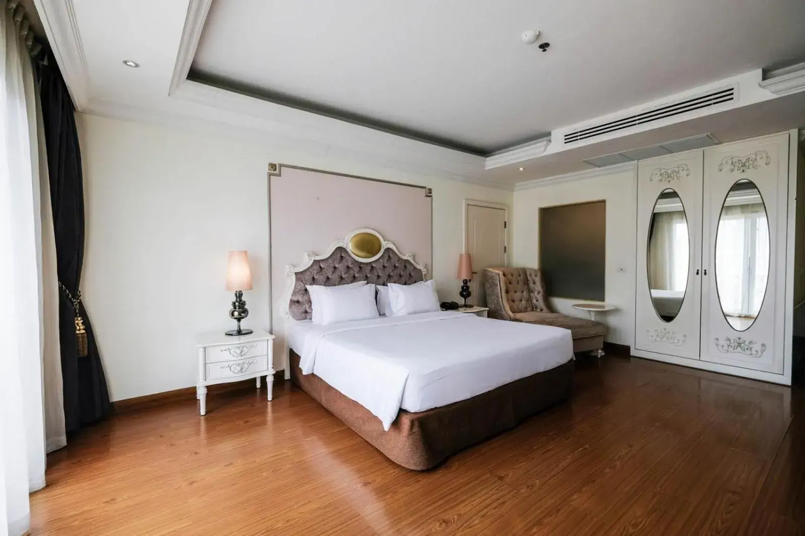 Patio, Bed in LK Miracle Suite - SHA Extra Plus Patio, Bed in LK Miracle Suite - SHA Extra Plus