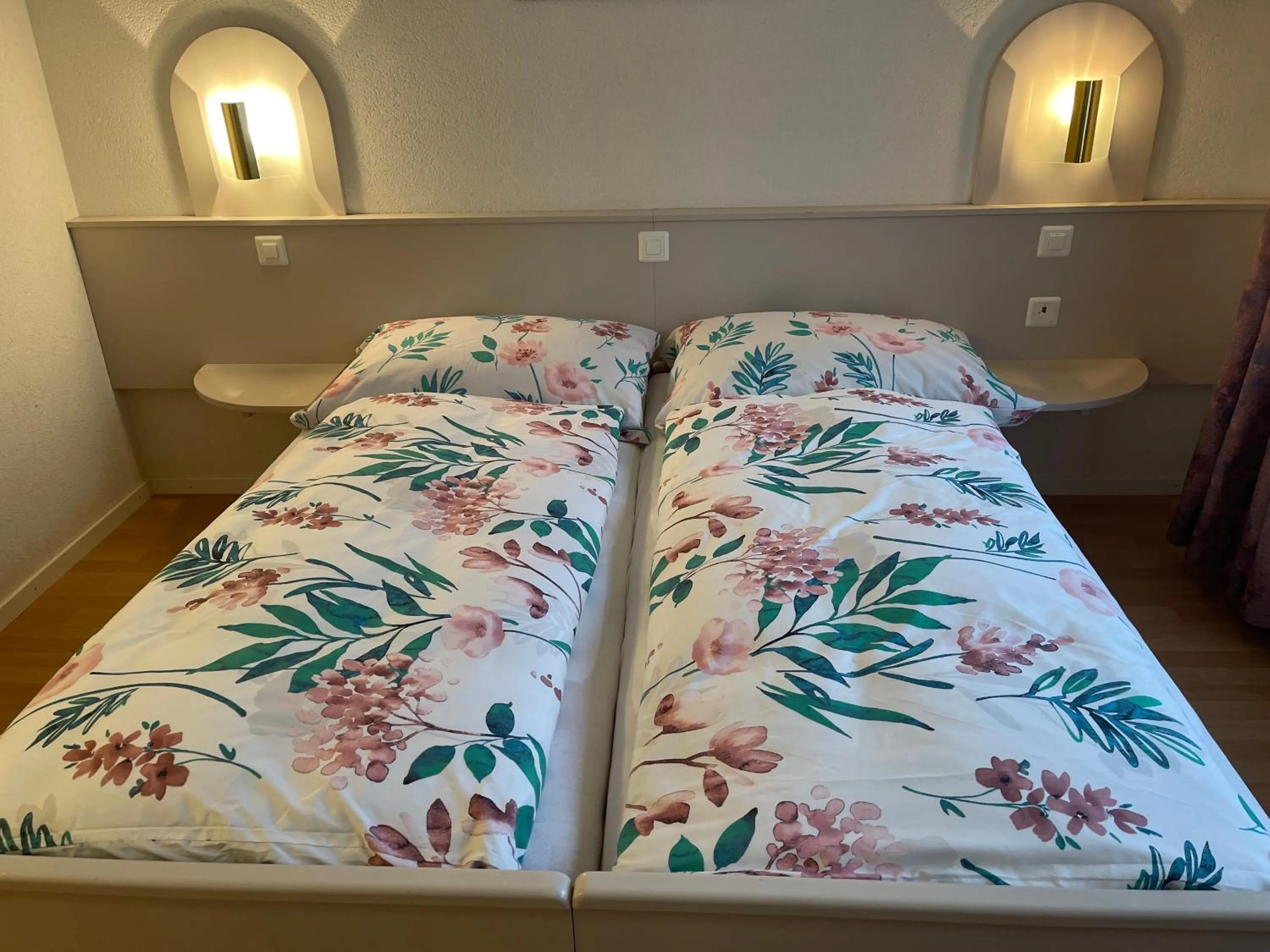 Bed in Hôtel les Berges