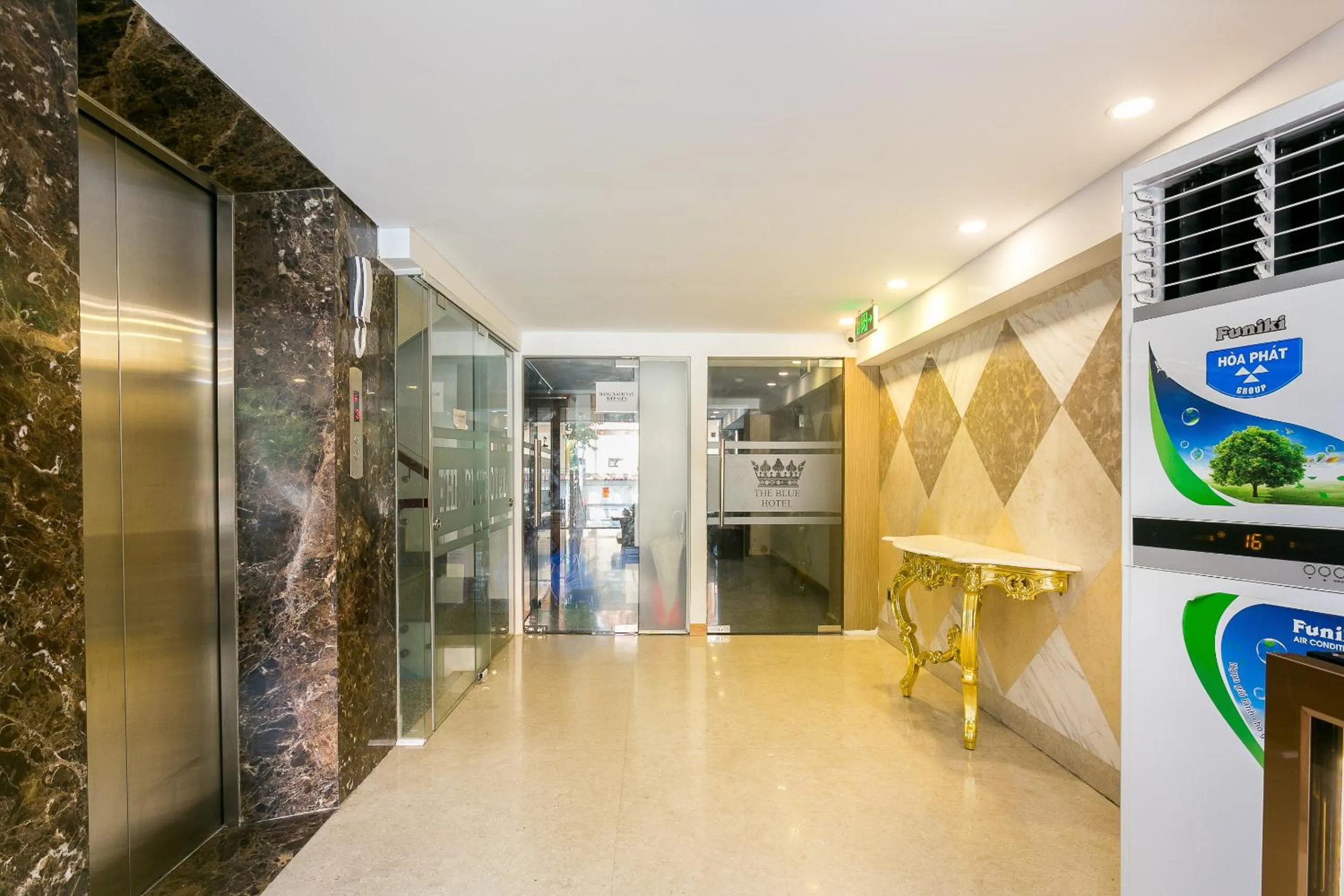 Lobby or reception in The Blue Airport Hotel